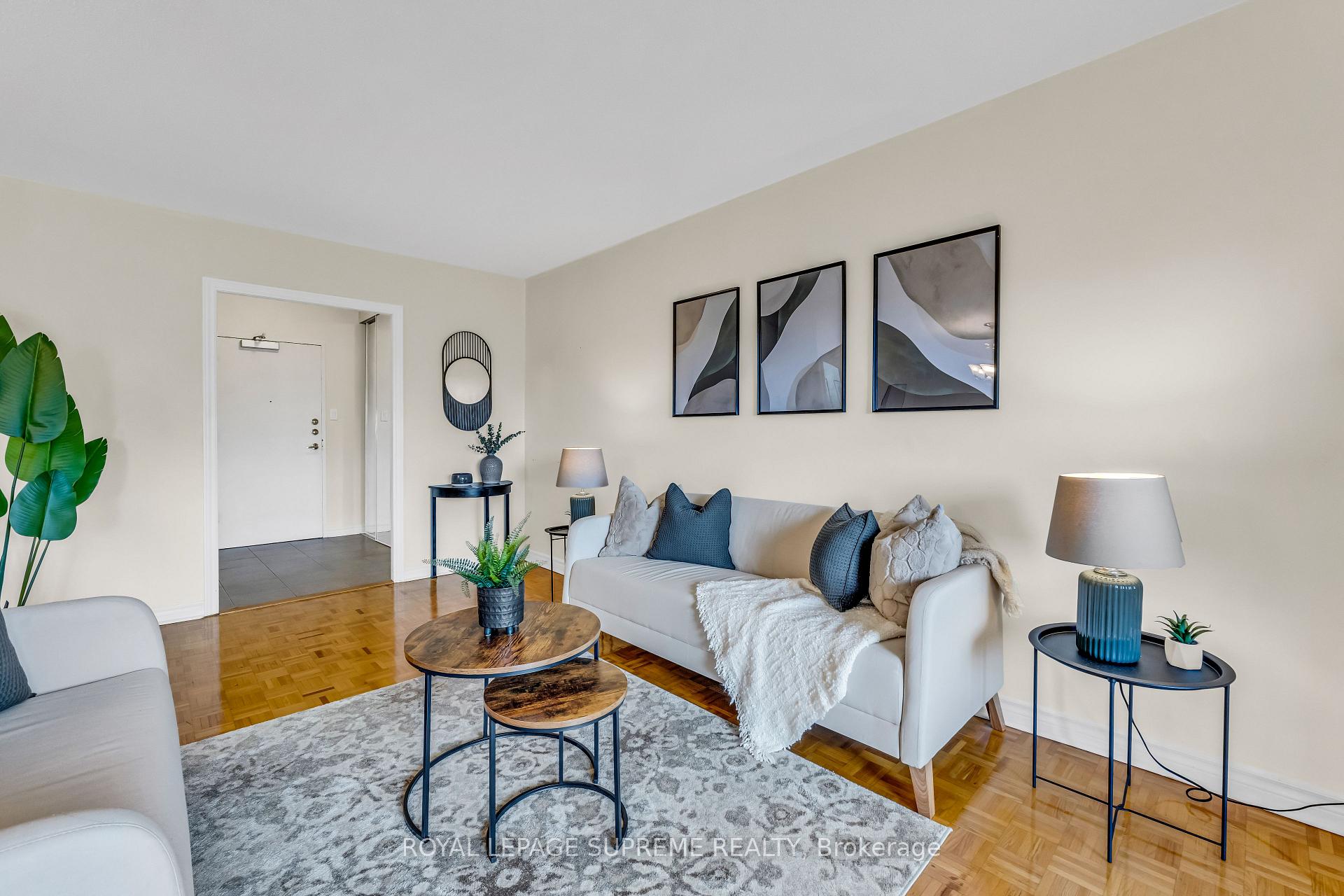 85 Emmett Avenue 610, Toronto W04 Unit: 610