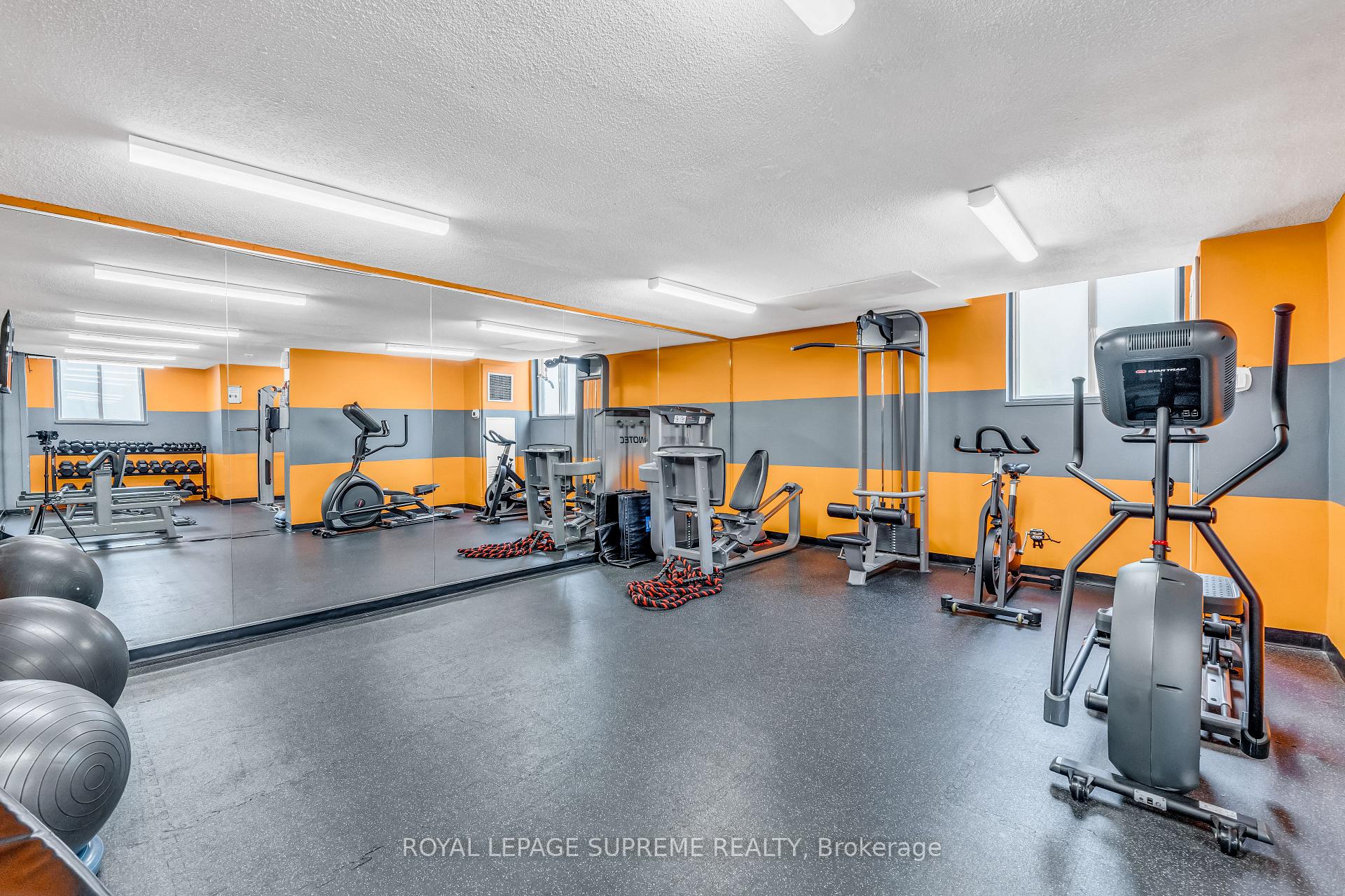 85 Emmett Avenue 610, Toronto W04 Unit: 610