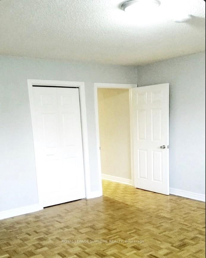 14 Thornton Avenue 2nd floor, Toronto W03 Unit: 2nd floor