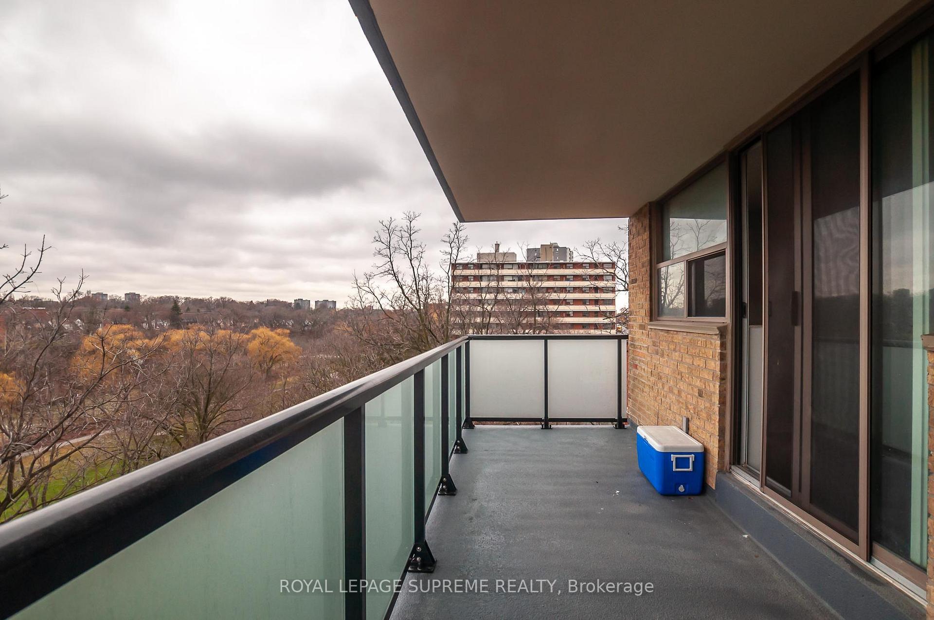 2130 Weston Road 501, Toronto W04 Unit: 501