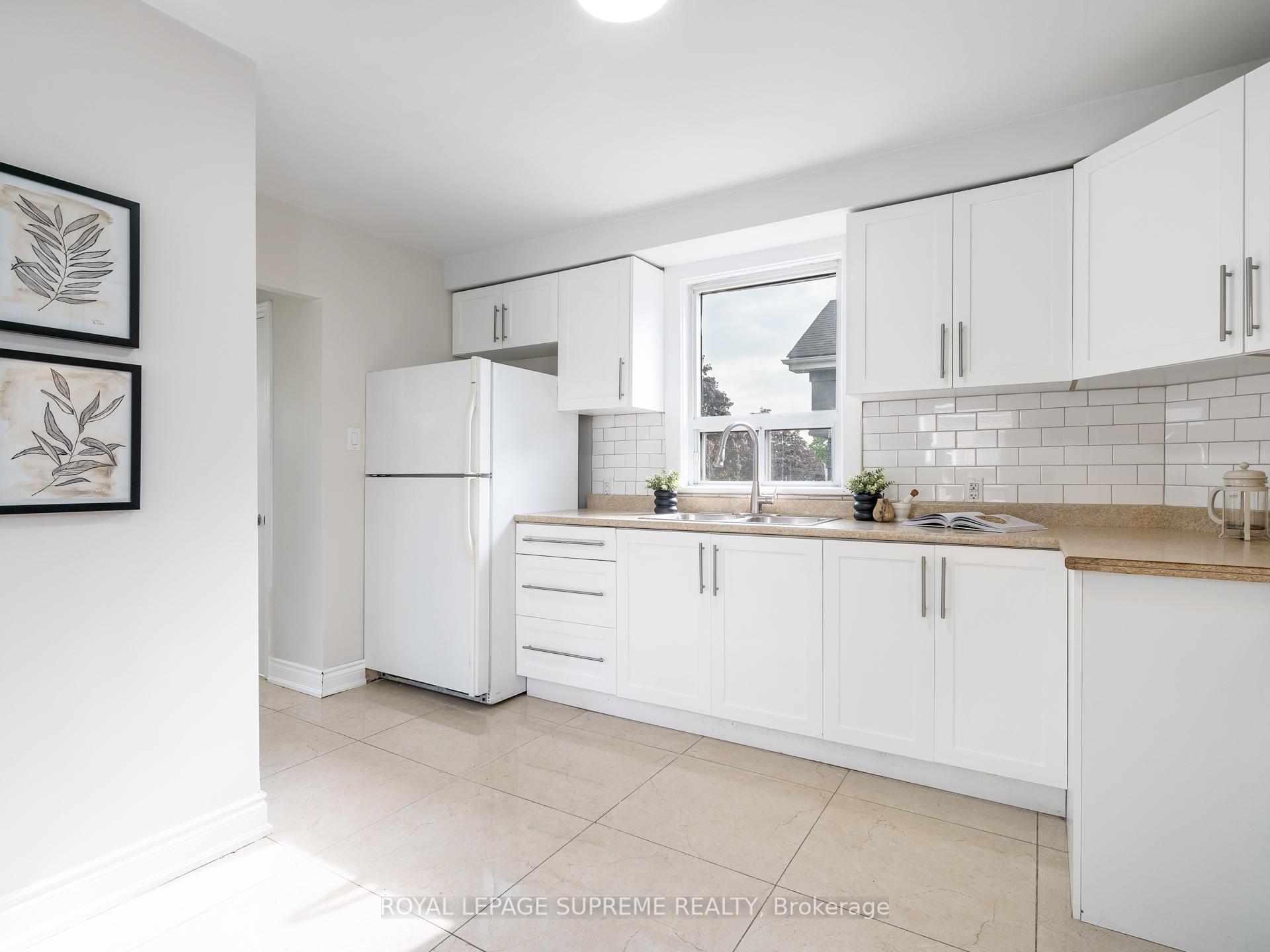 40 Cartwright Avenue, Toronto W04