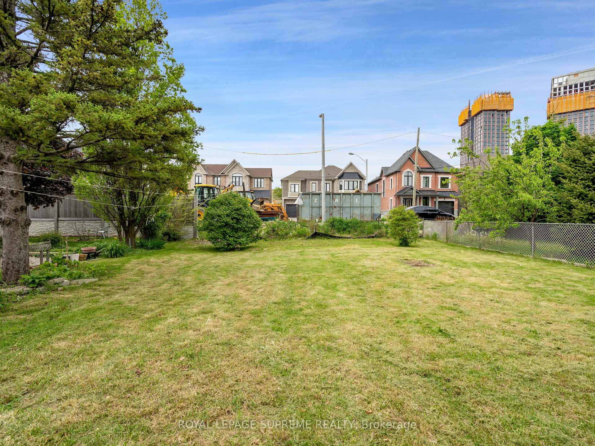 40 Cartwright Avenue, Toronto W04