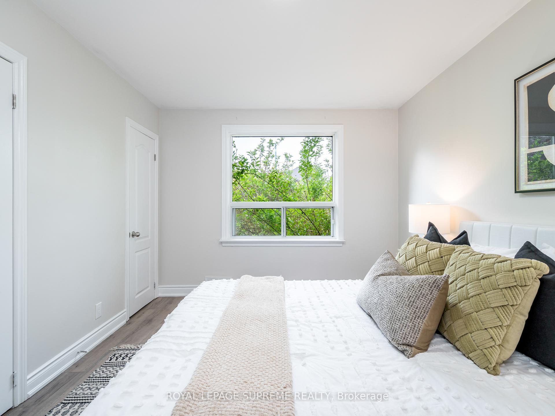 40 Cartwright Avenue, Toronto W04