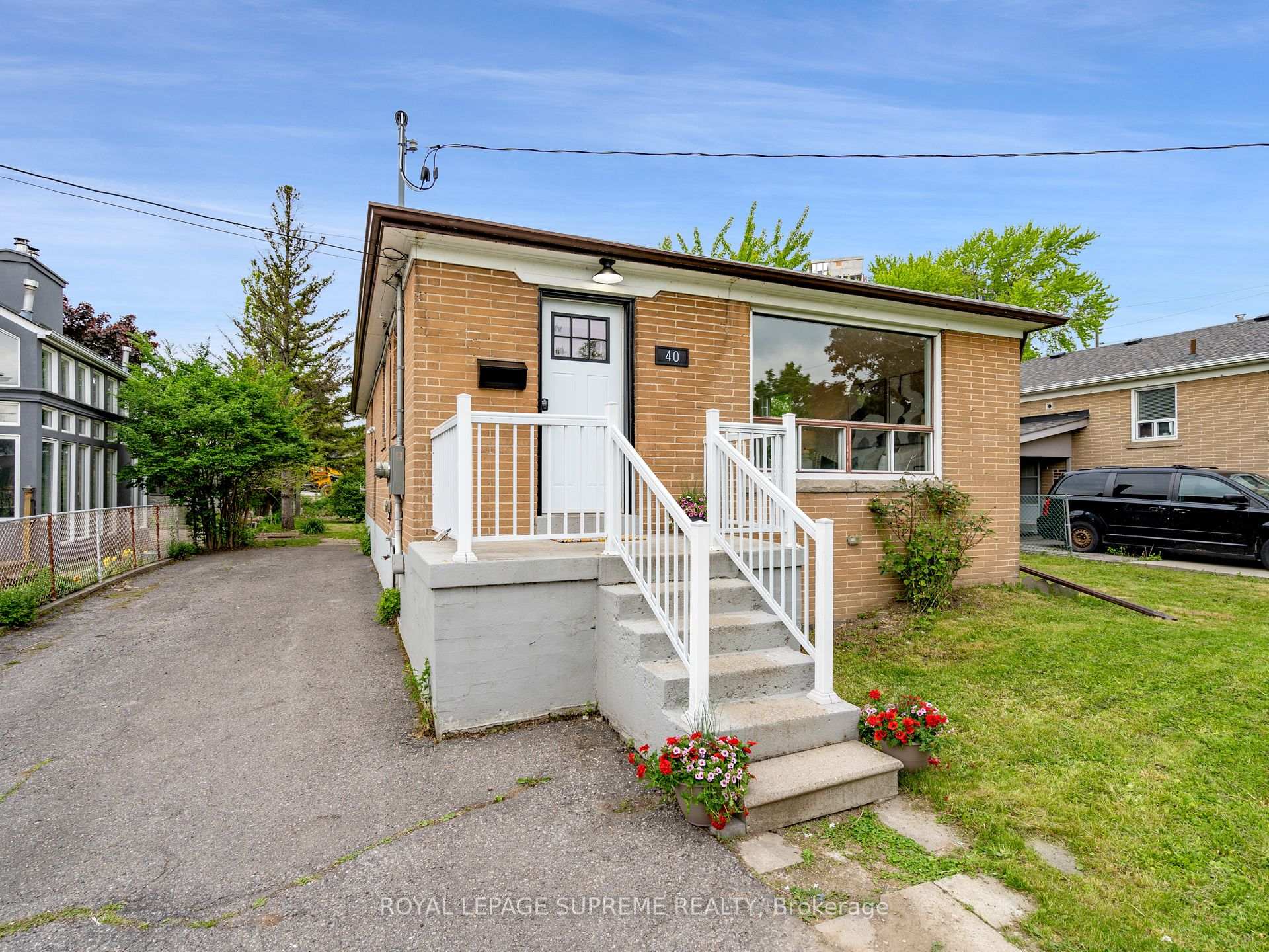 40 Cartwright Avenue, Toronto W04