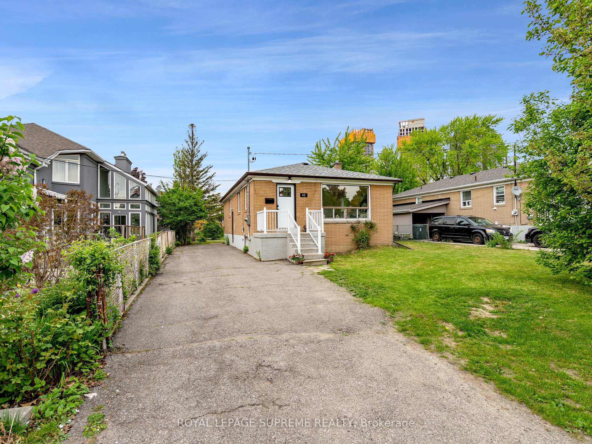 40 Cartwright Avenue, Toronto W04