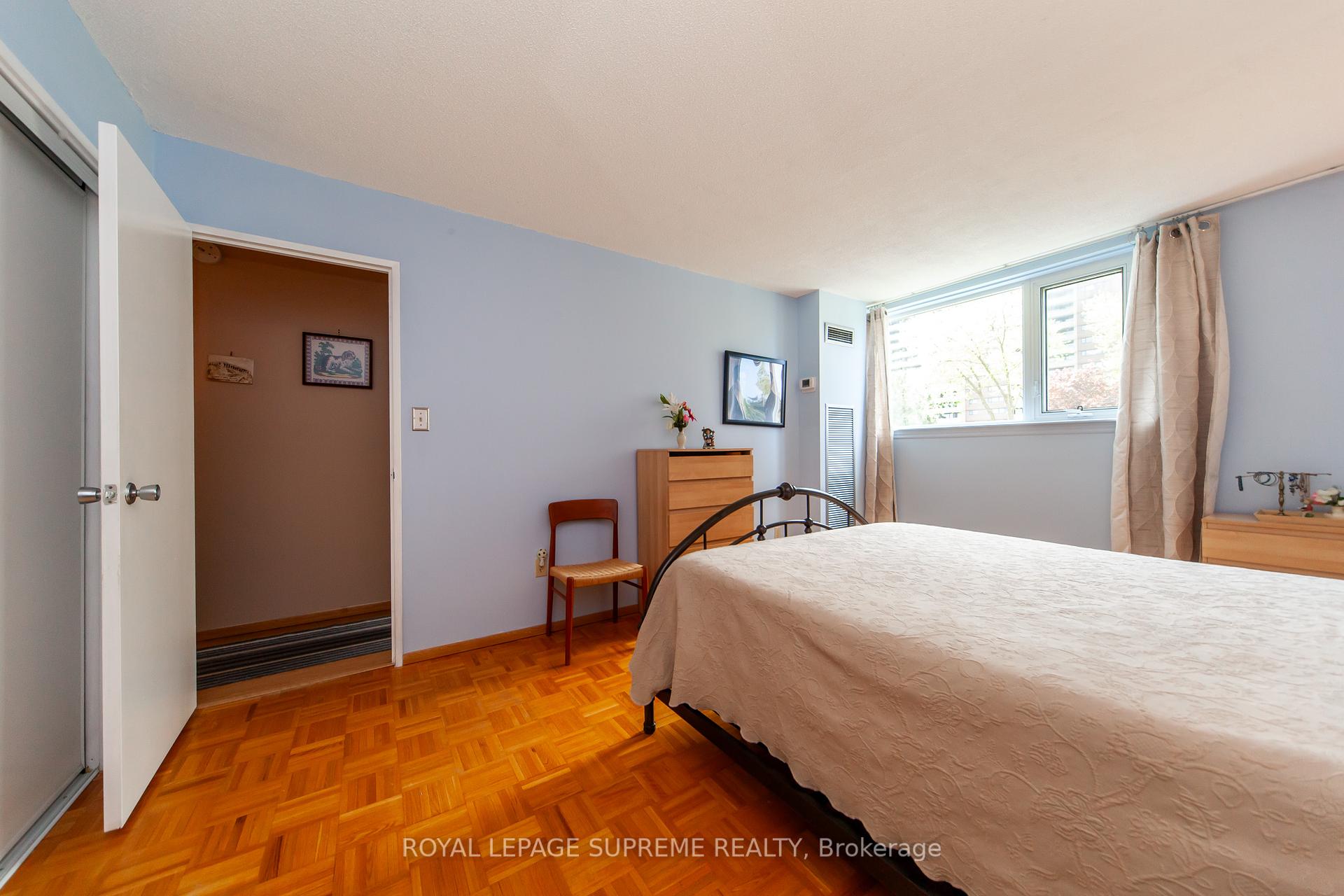 270 Scarlett Road 205