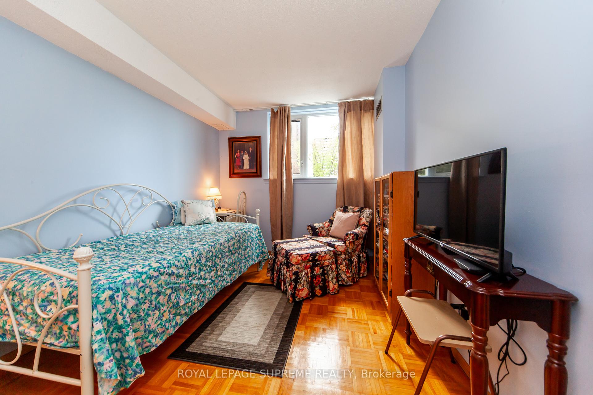 270 Scarlett Road 205