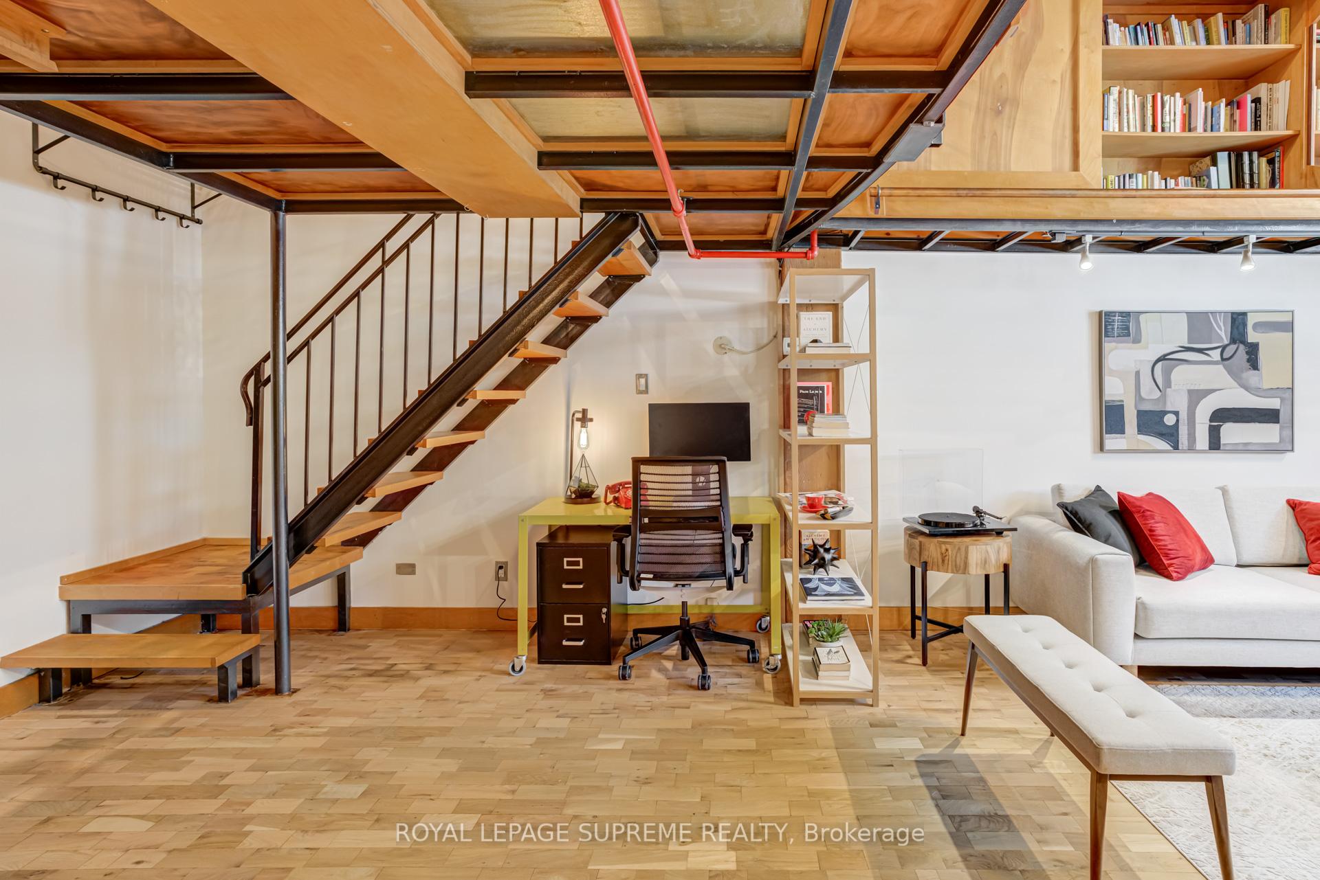 371 Wallace Avenue 10