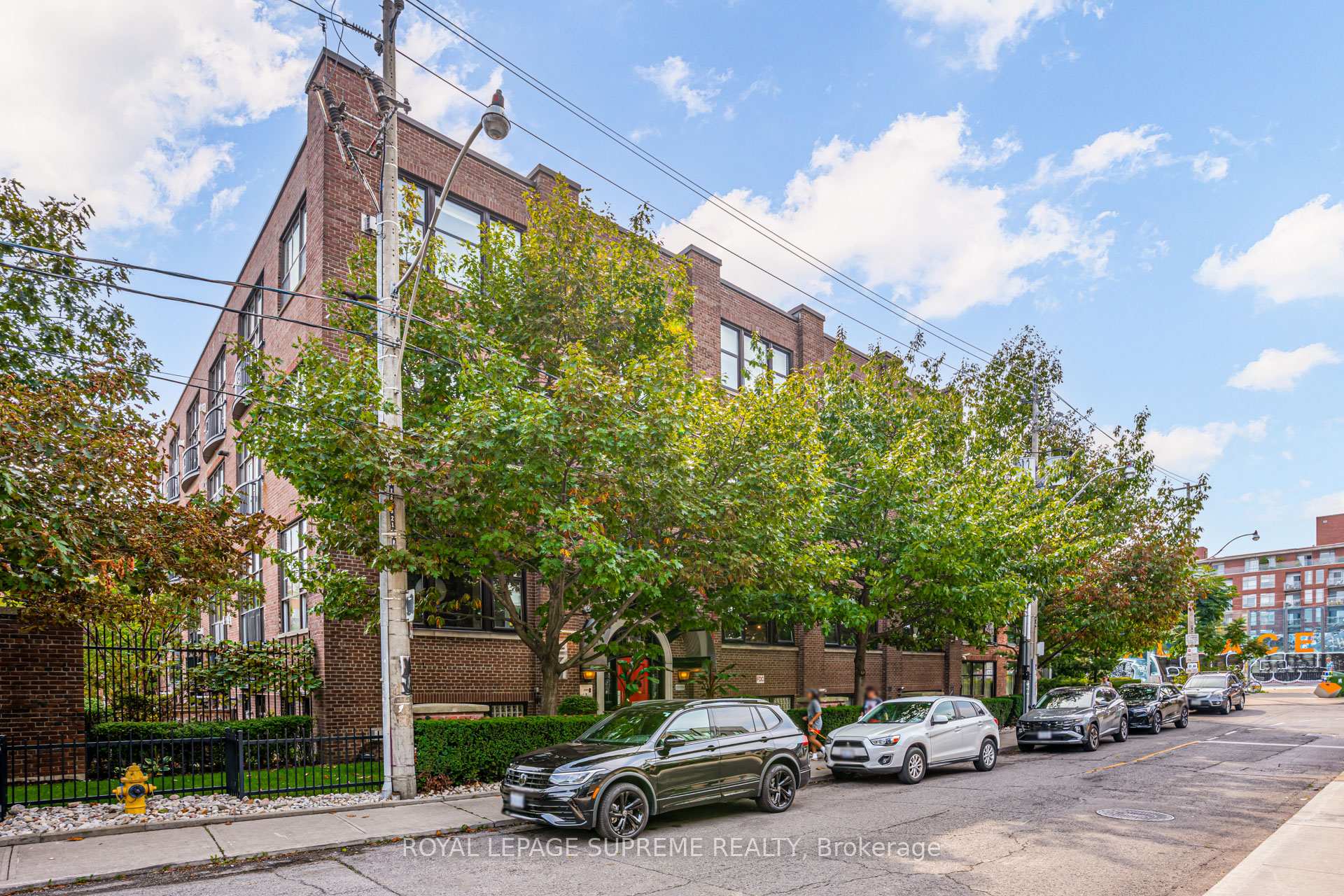 371 Wallace Avenue 10