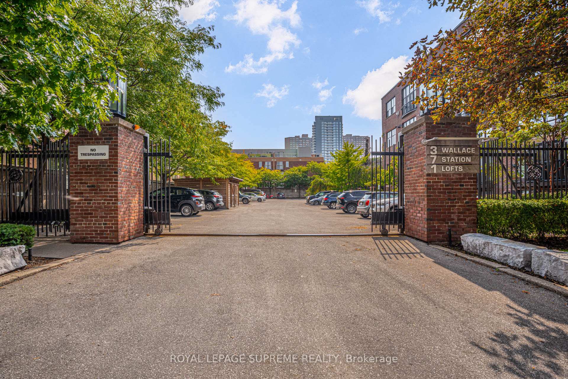 371 Wallace Avenue 10