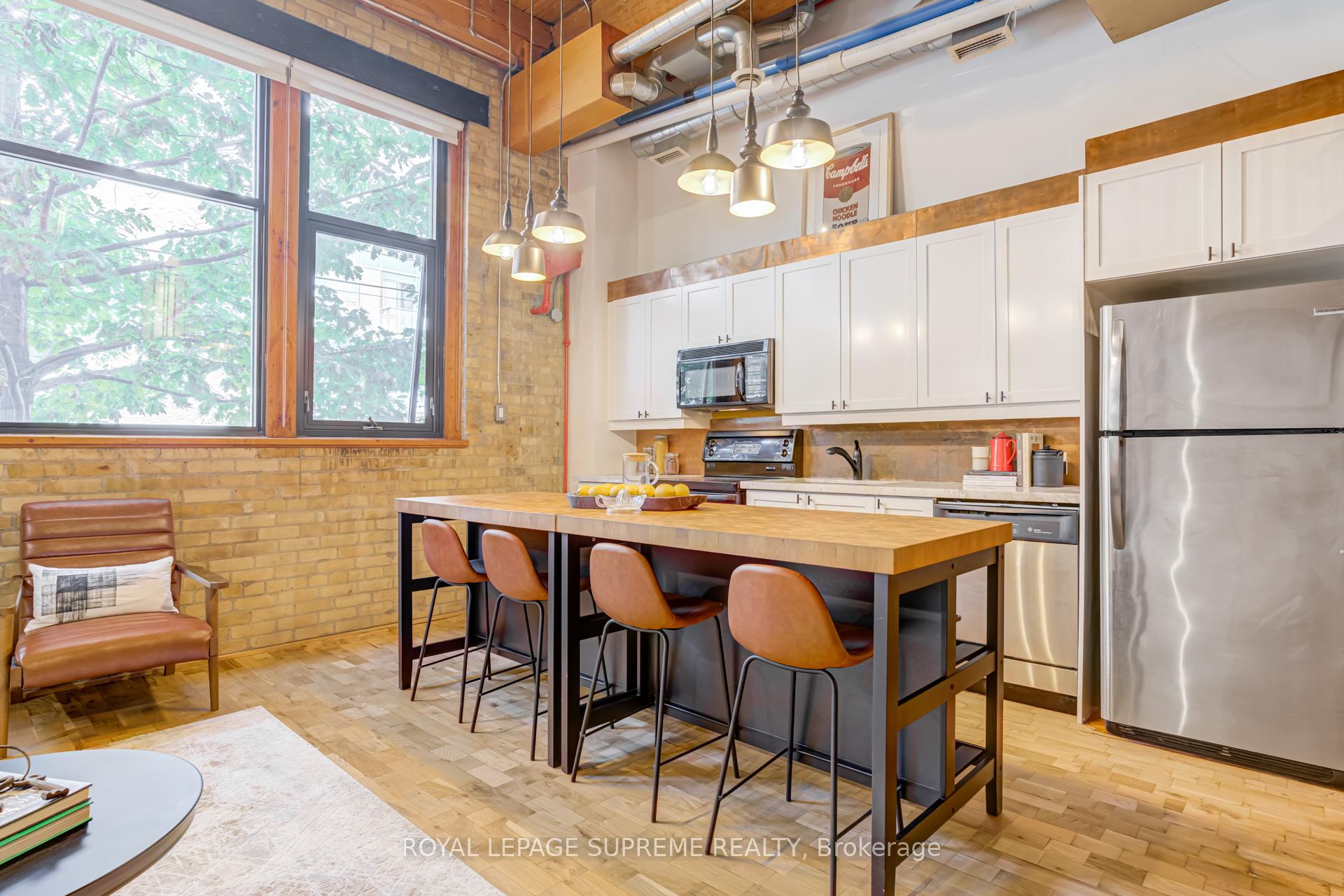 371 Wallace Avenue 10