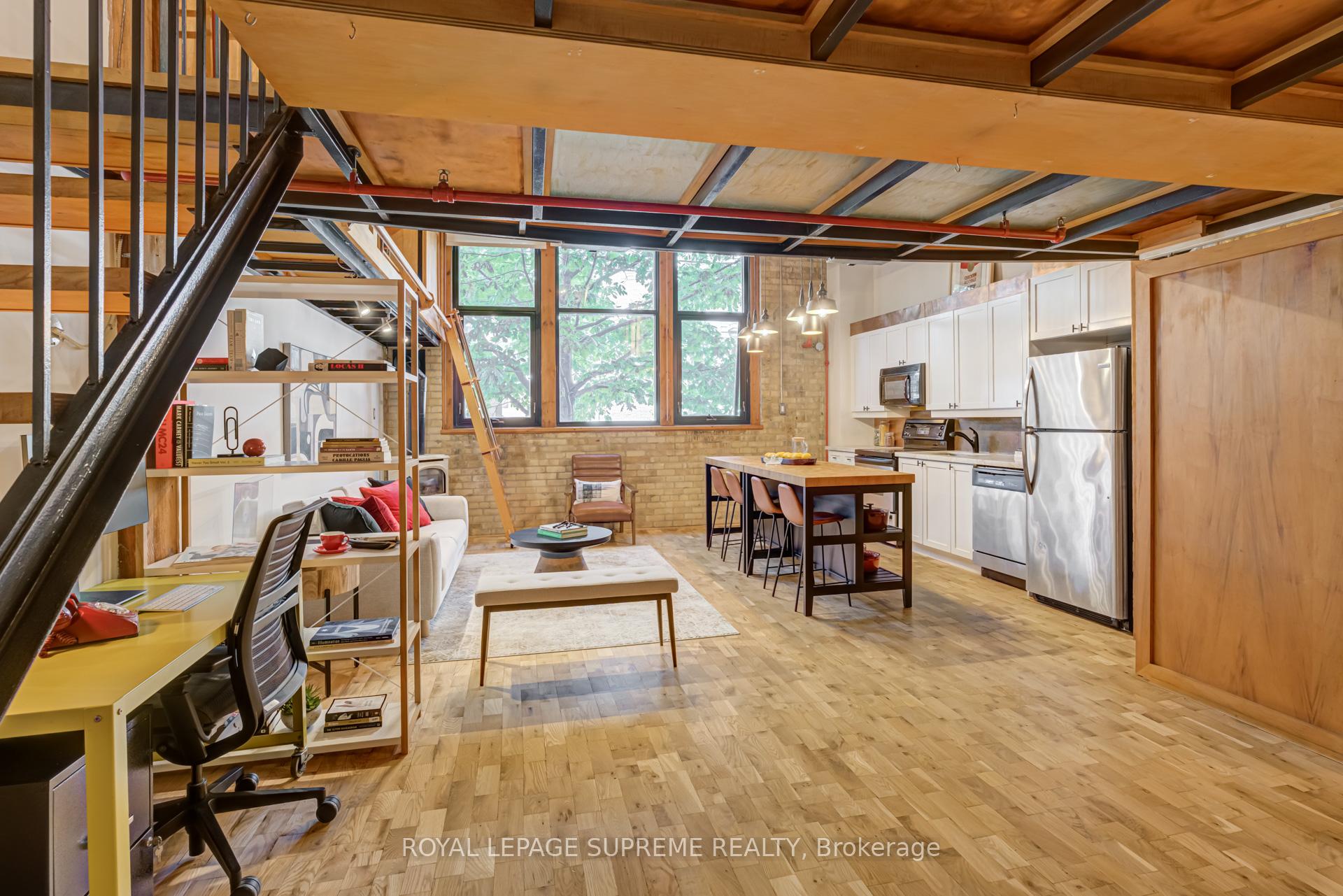 371 Wallace Avenue 10