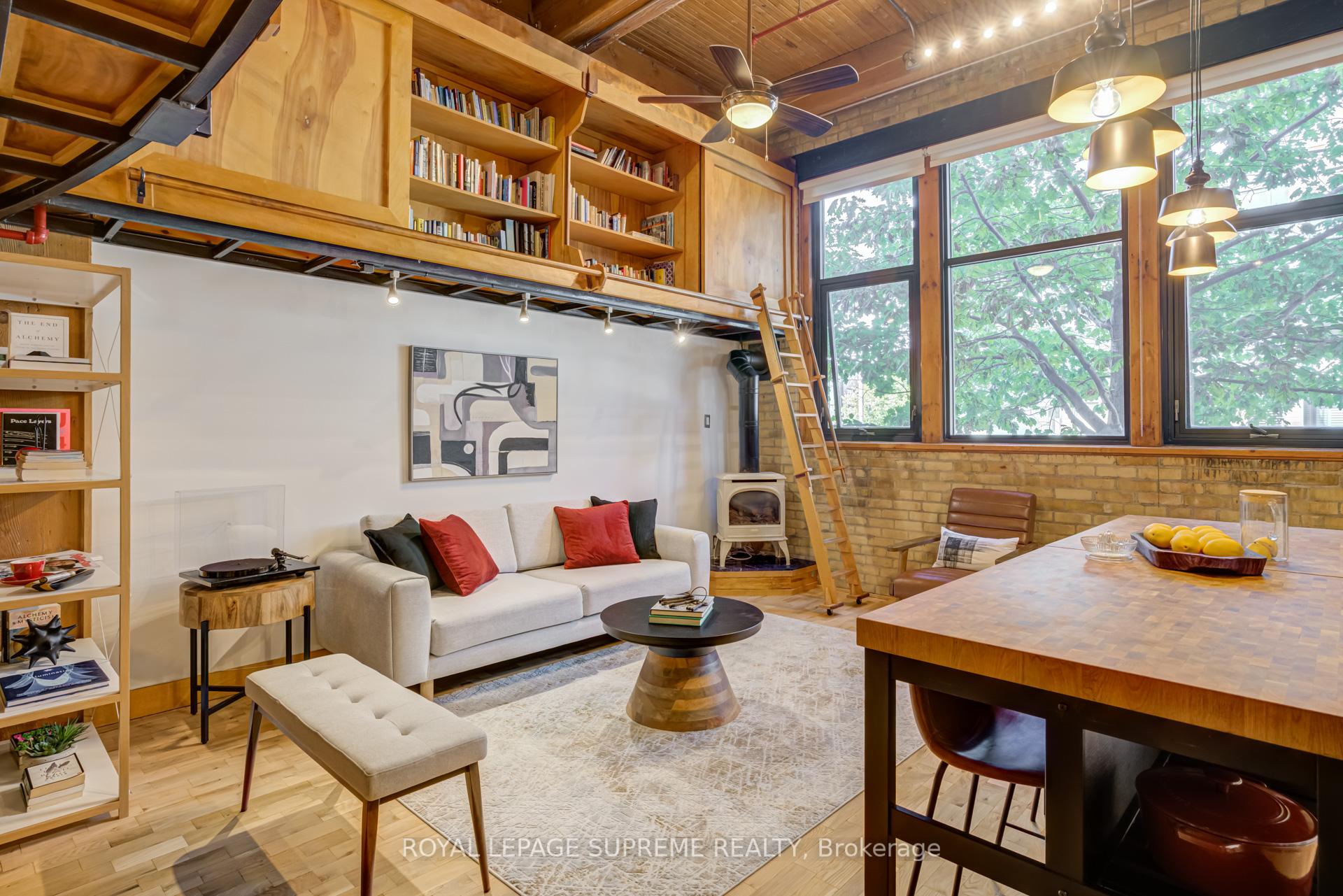 371 Wallace Avenue 10