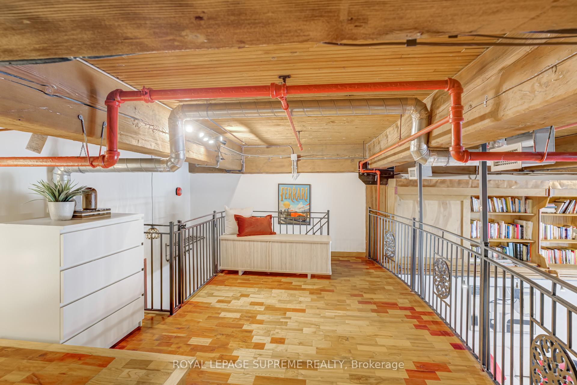 371 Wallace Avenue 10