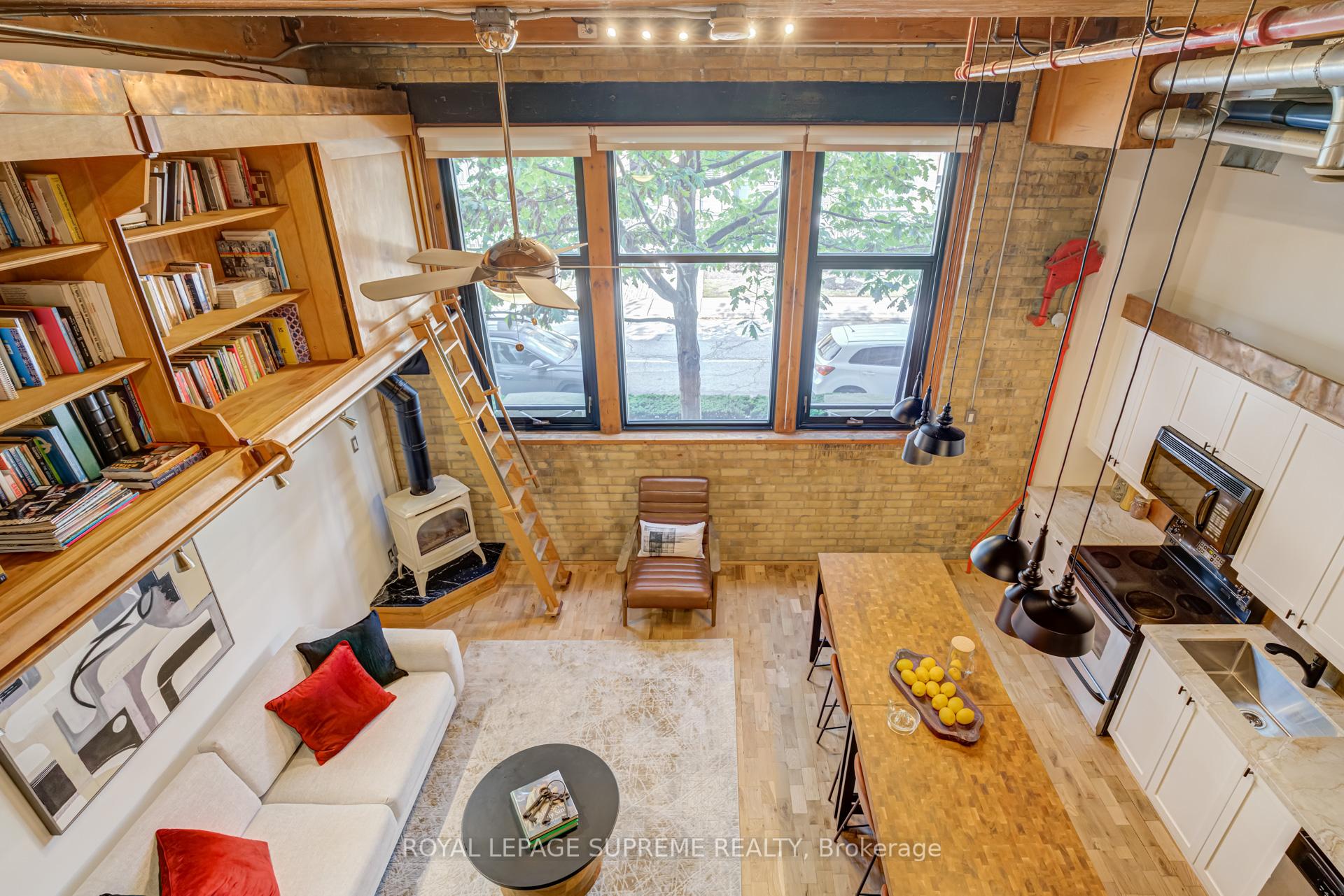 371 Wallace Avenue 10