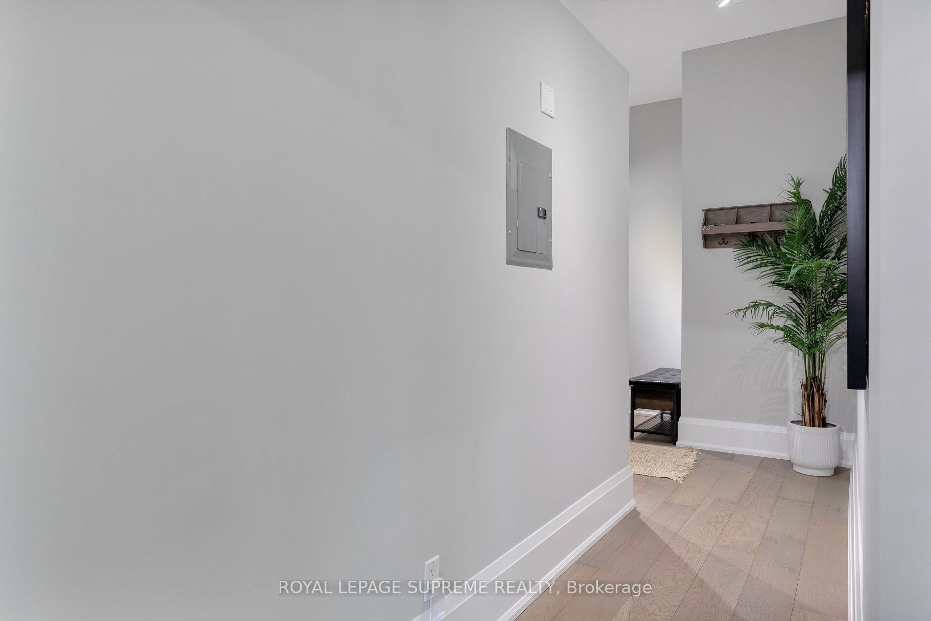 2 Fieldway Road 209