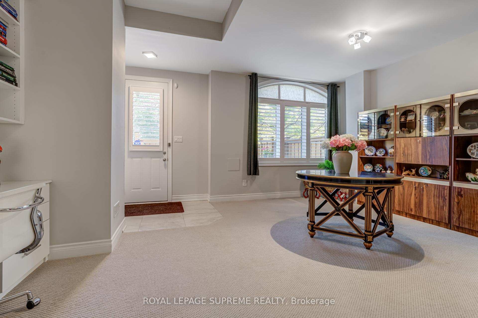 53 Dryden Way