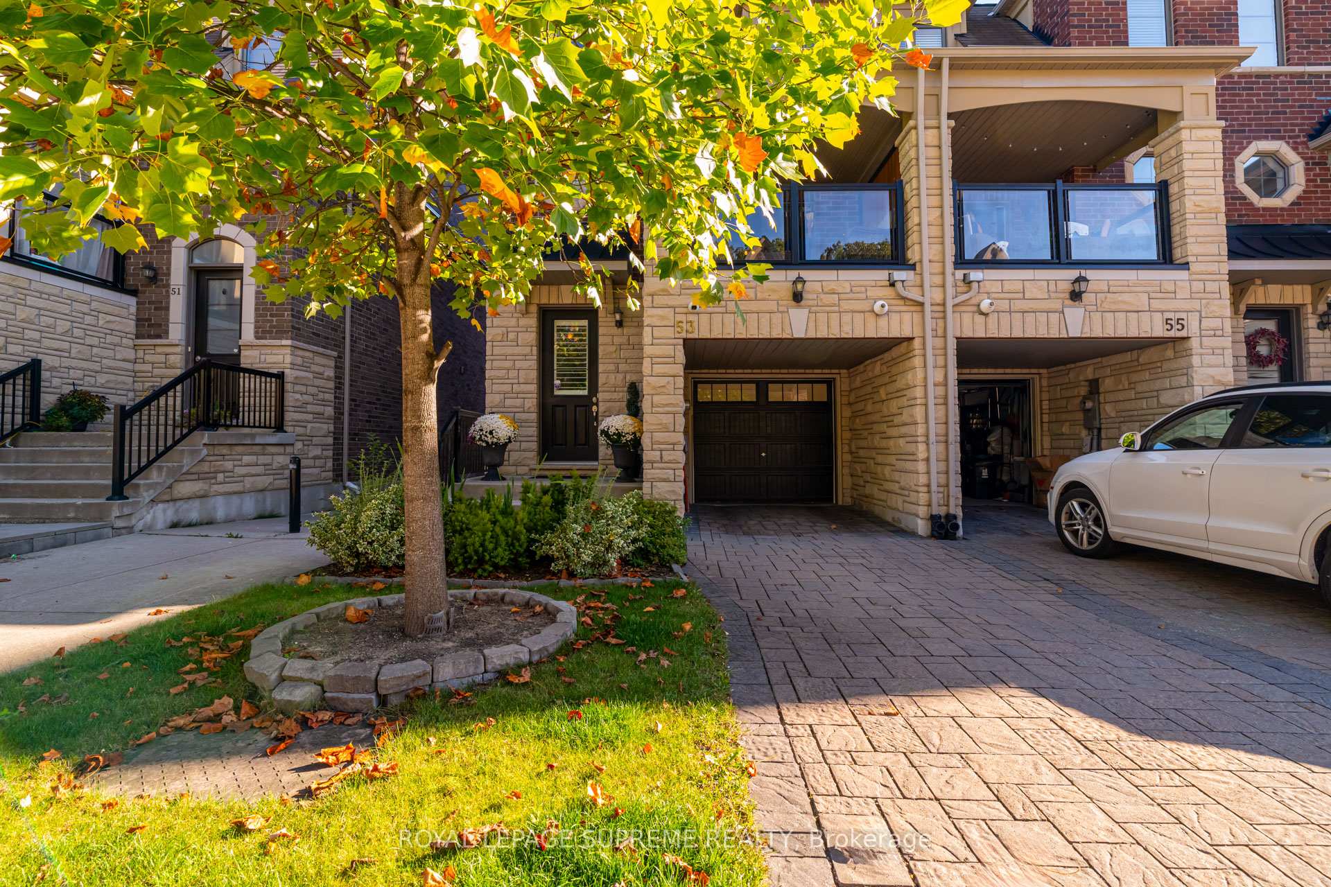 53 Dryden Way