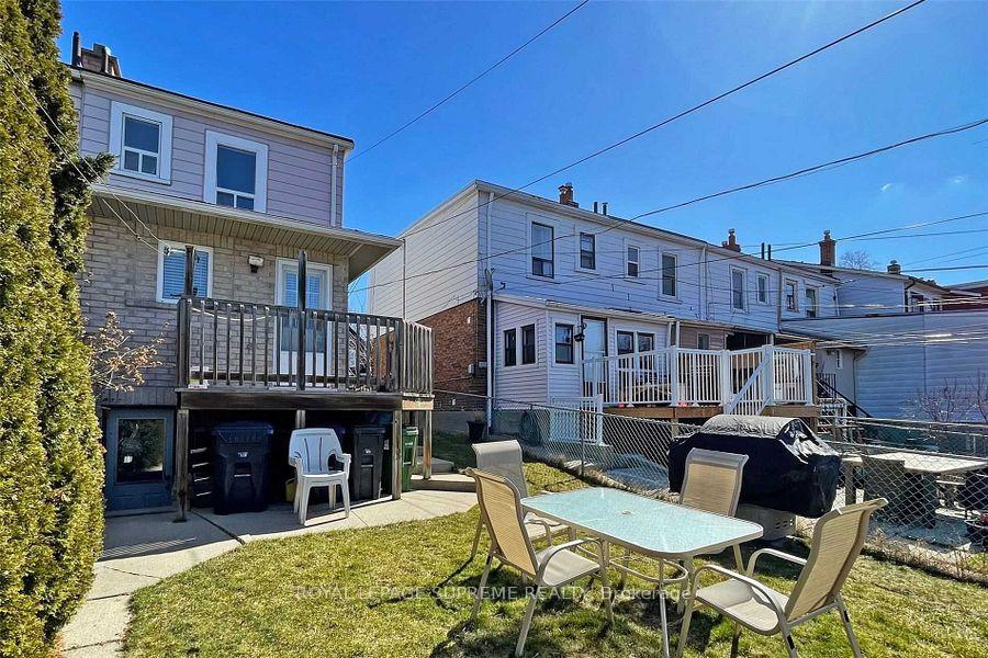 216 Silverthorn Avenue Main & Second Floor