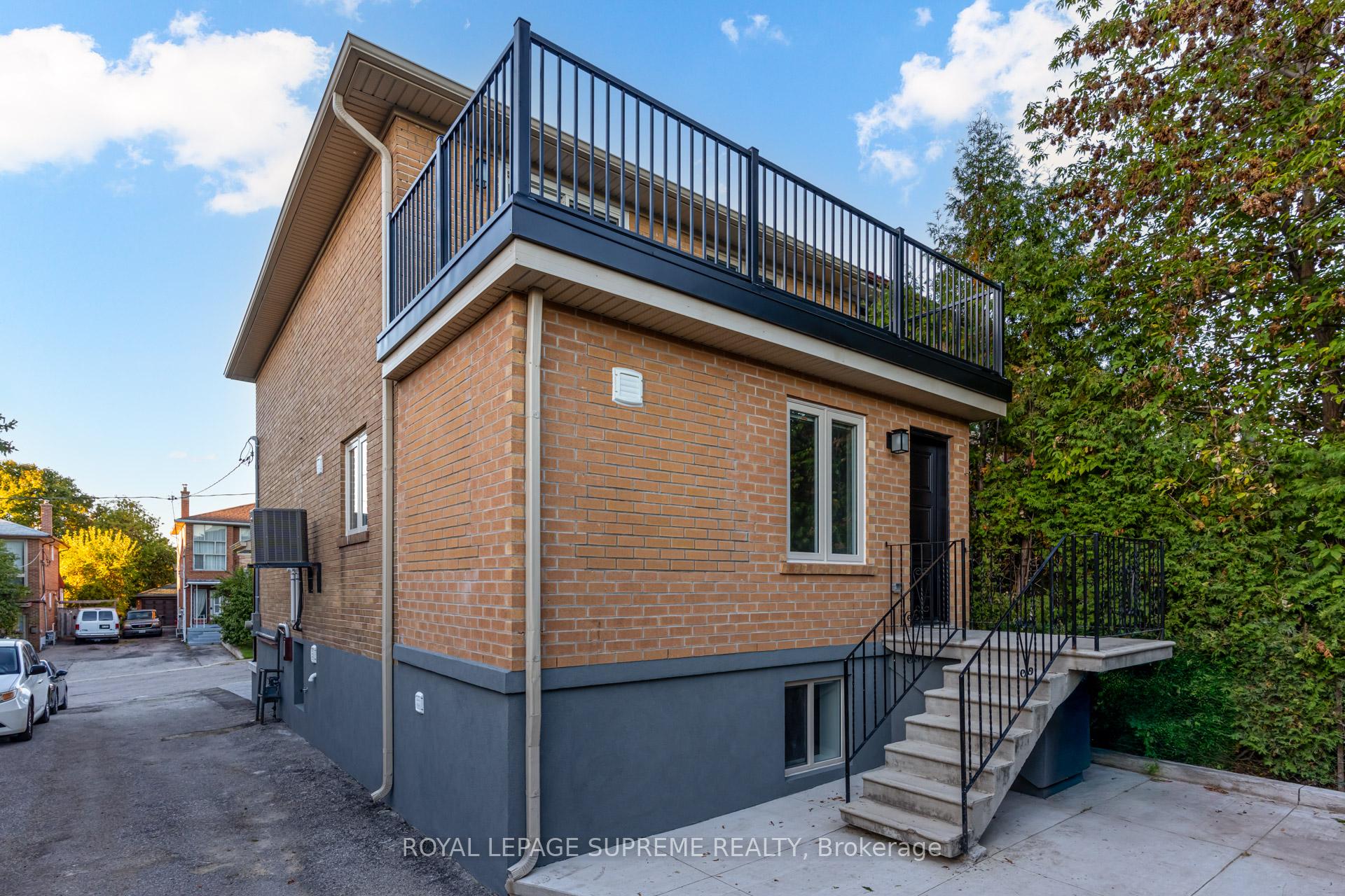 83 Clairton Crescent