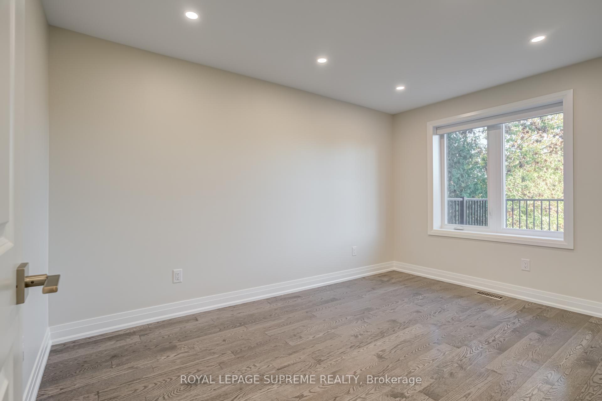 83 Clairton Crescent