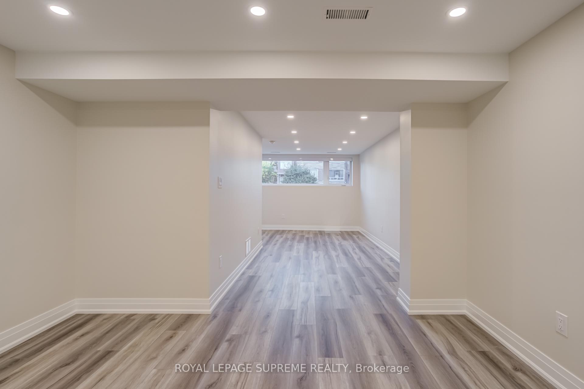 83 Clairton Crescent