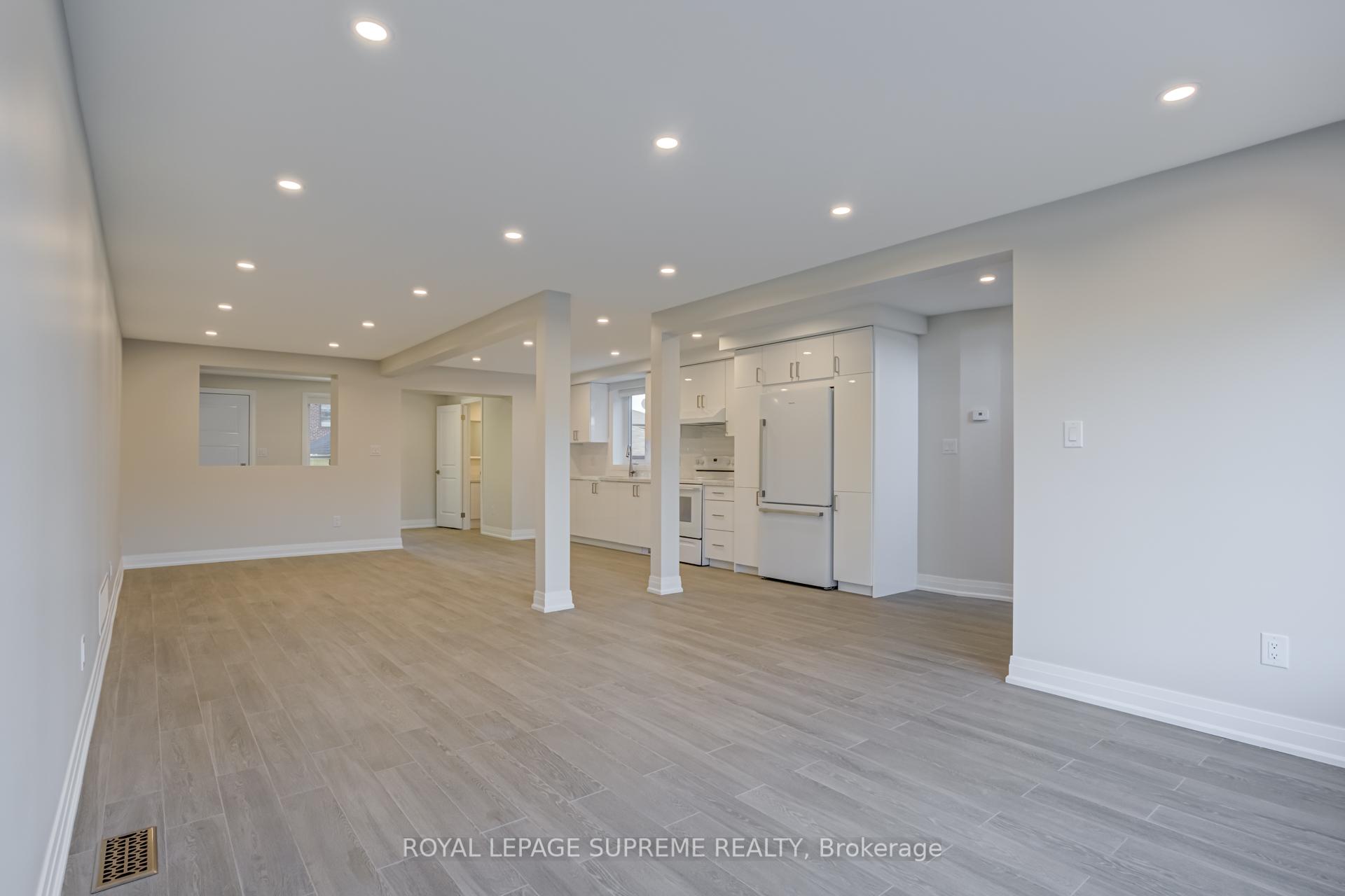 83 Clairton Crescent