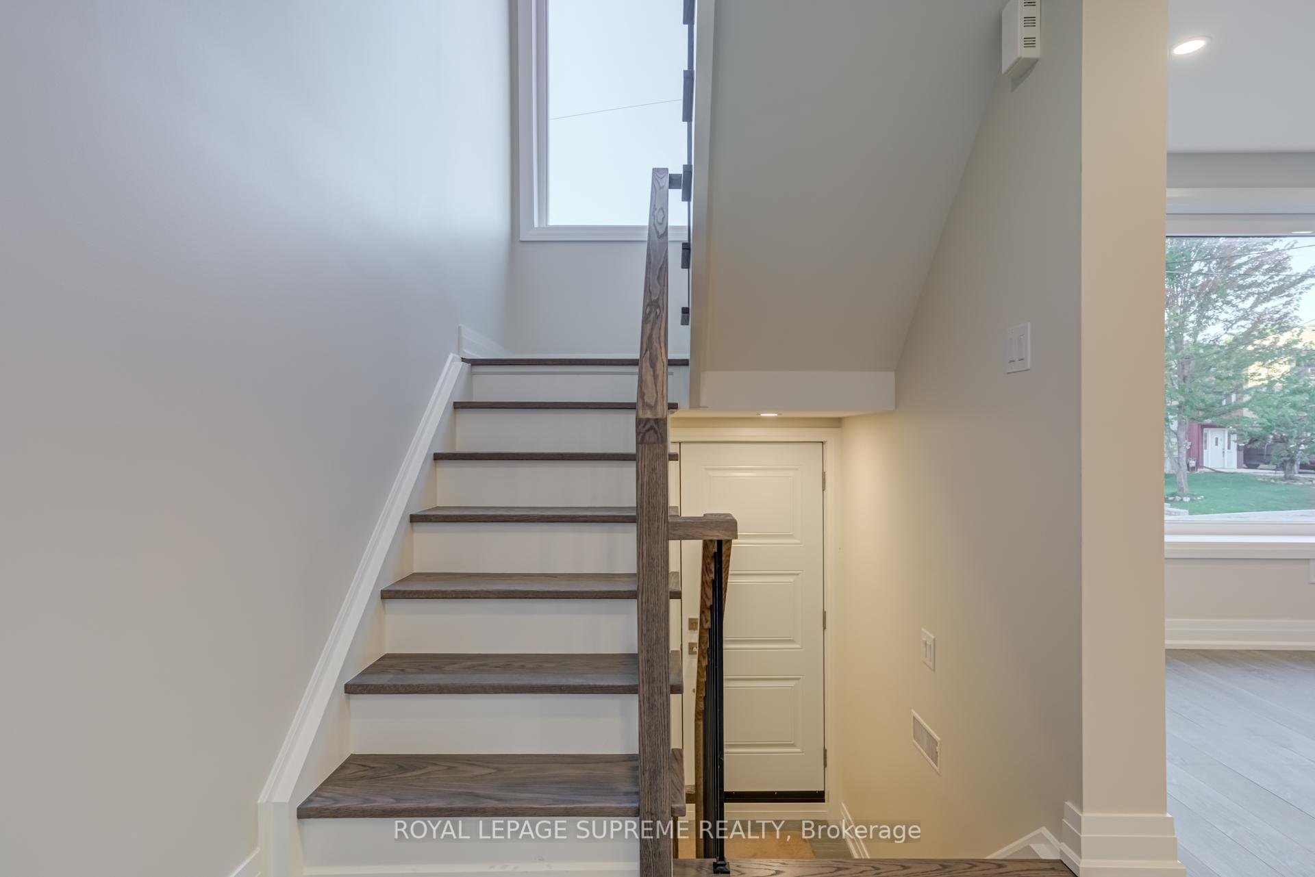 83 Clairton Crescent