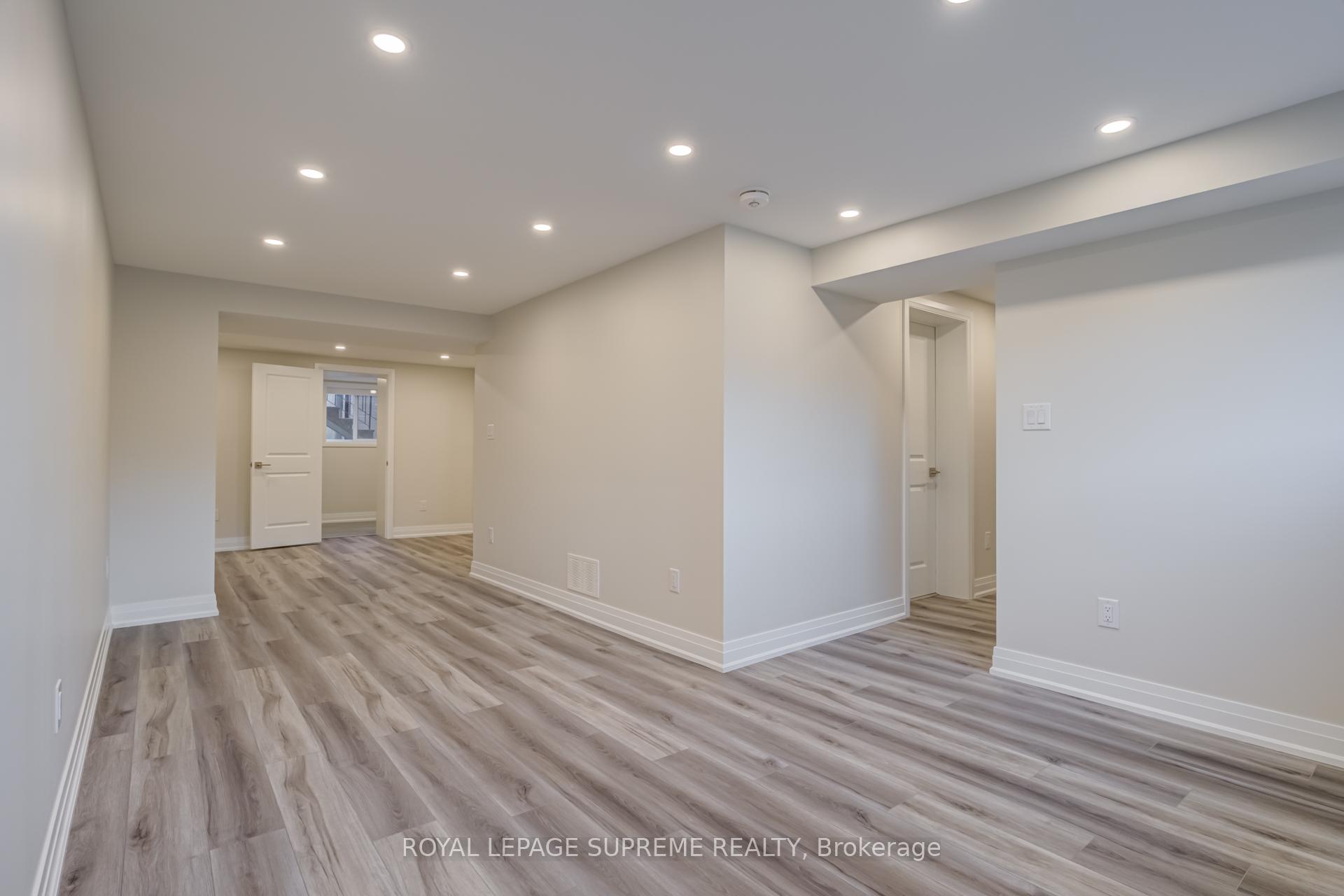 83 Clairton Crescent