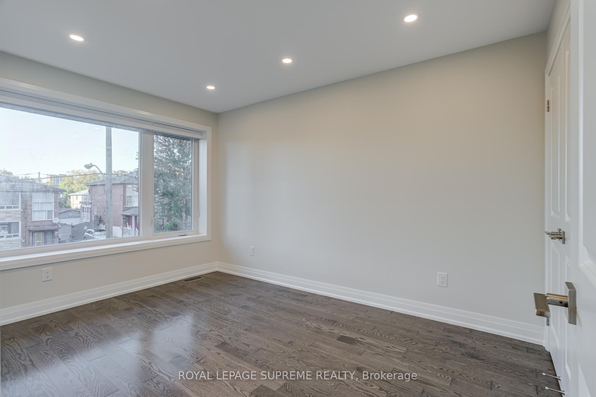 83 Clairton Crescent