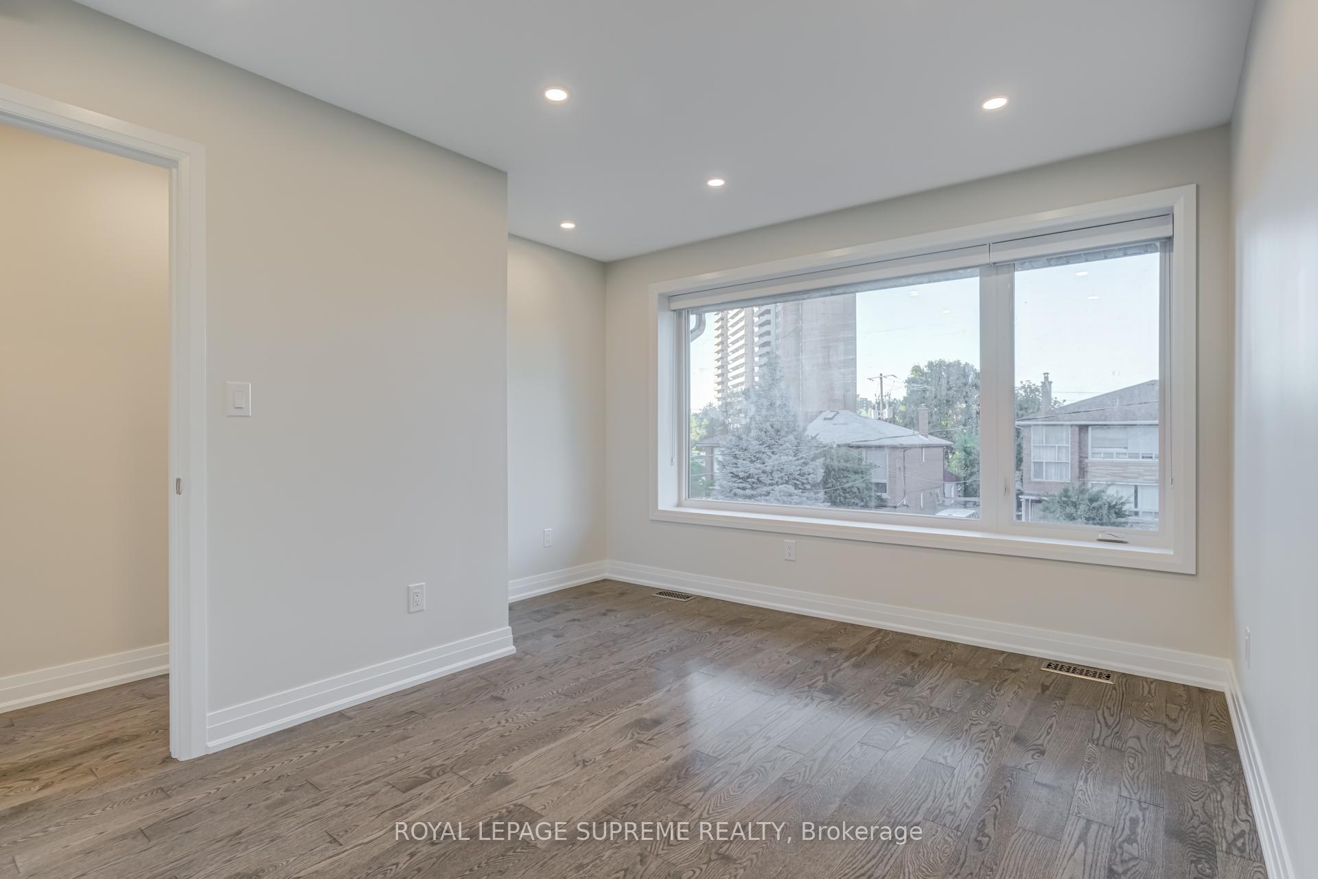 83 Clairton Crescent