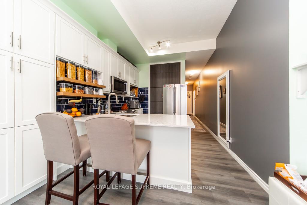 1600 Keele Street 1103, Toronto W03 Unit: 1103