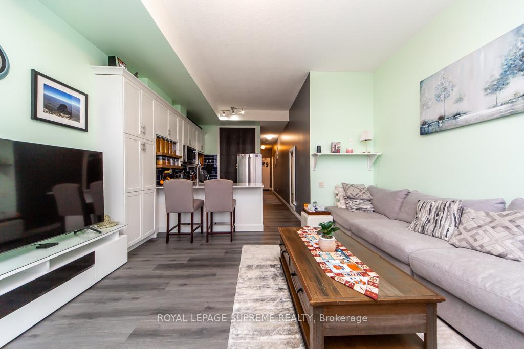 1600 Keele Street 1103, Toronto W03 Unit: 1103
