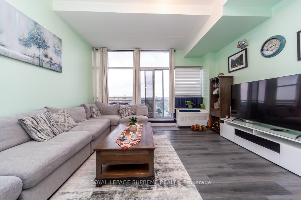 1600 Keele Street 1103, Toronto W03 Unit: 1103