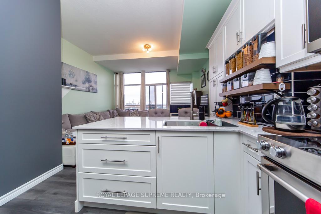 1600 Keele Street 1103, Toronto W03 Unit: 1103