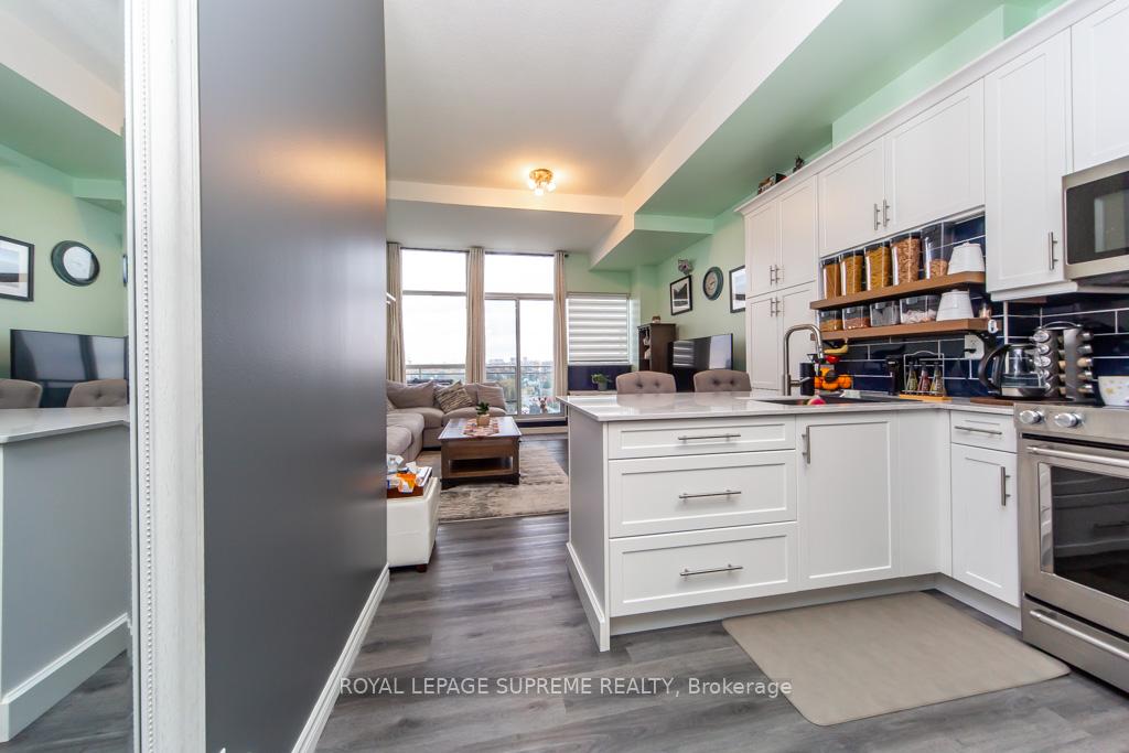 1600 Keele Street 1103, Toronto W03 Unit: 1103
