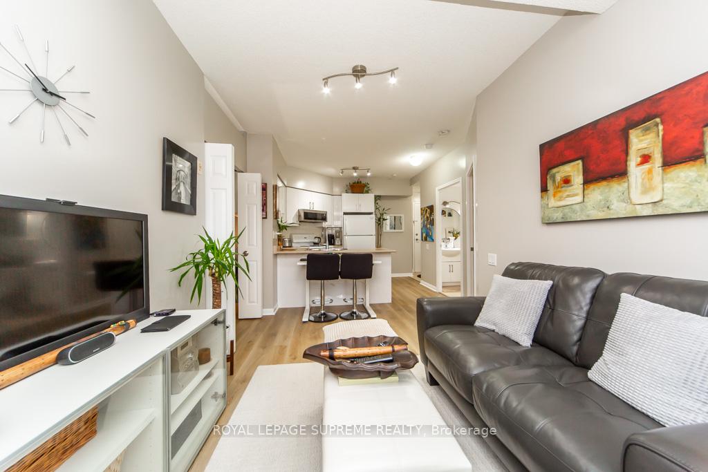 1600 Keele Street 706, Toronto W03 Unit: 706