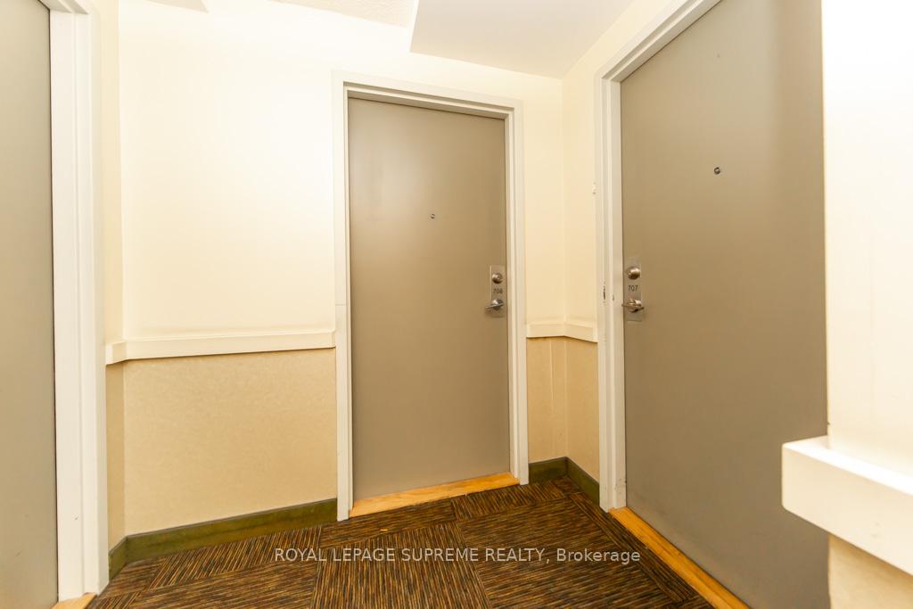 1600 Keele Street 706, Toronto W03 Unit: 706