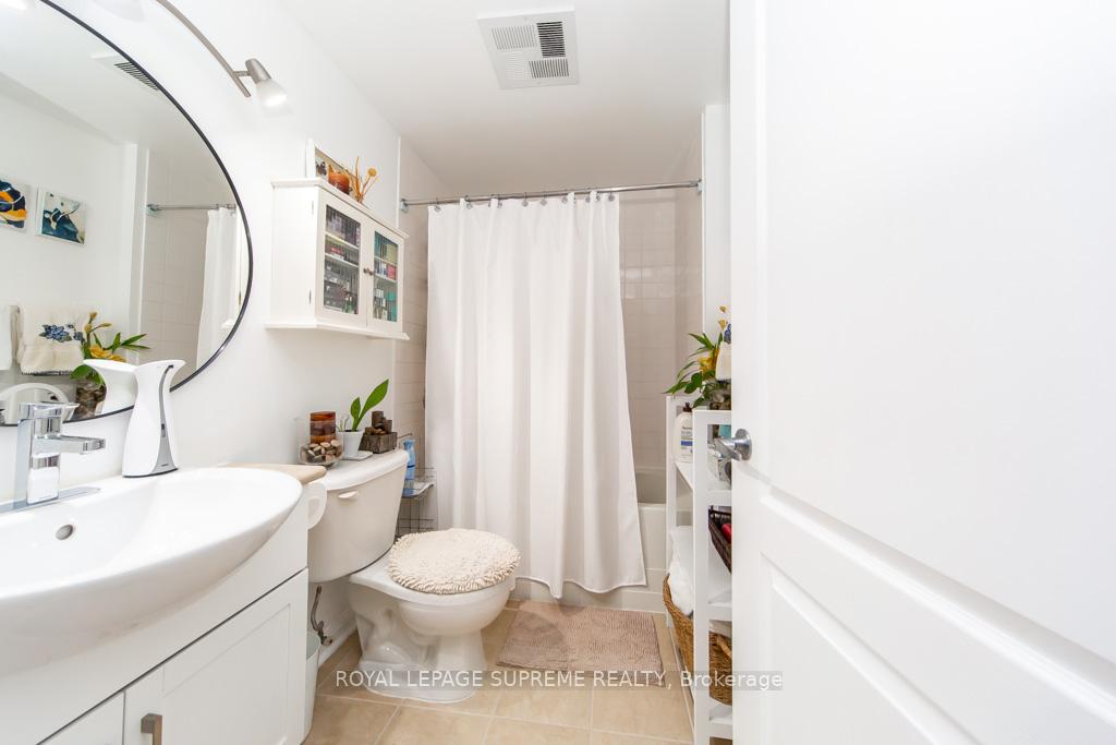 1600 Keele Street 706, Toronto W03 Unit: 706