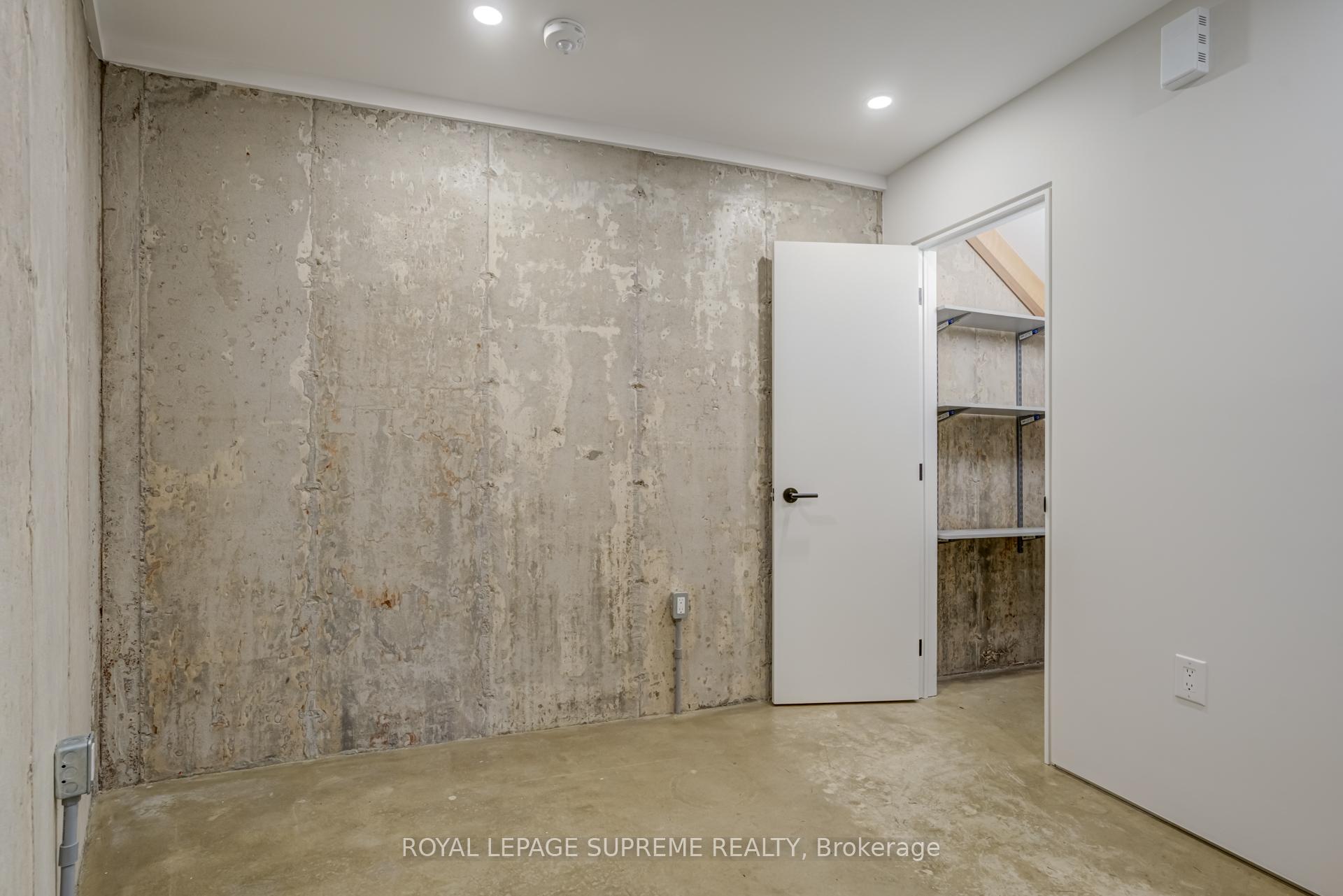 101 Bernice Crescent Garden, Toronto W03 Unit: Garden