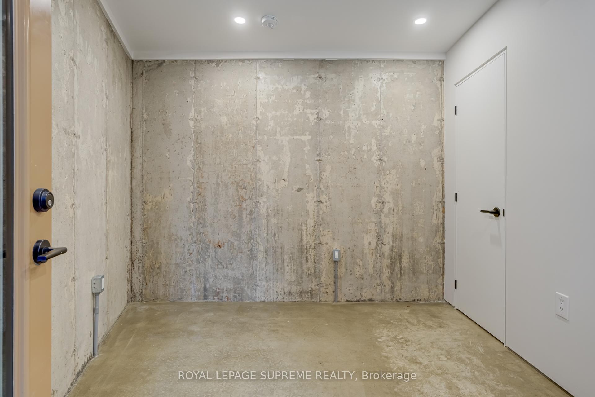 101 Bernice Crescent Garden, Toronto W03 Unit: Garden