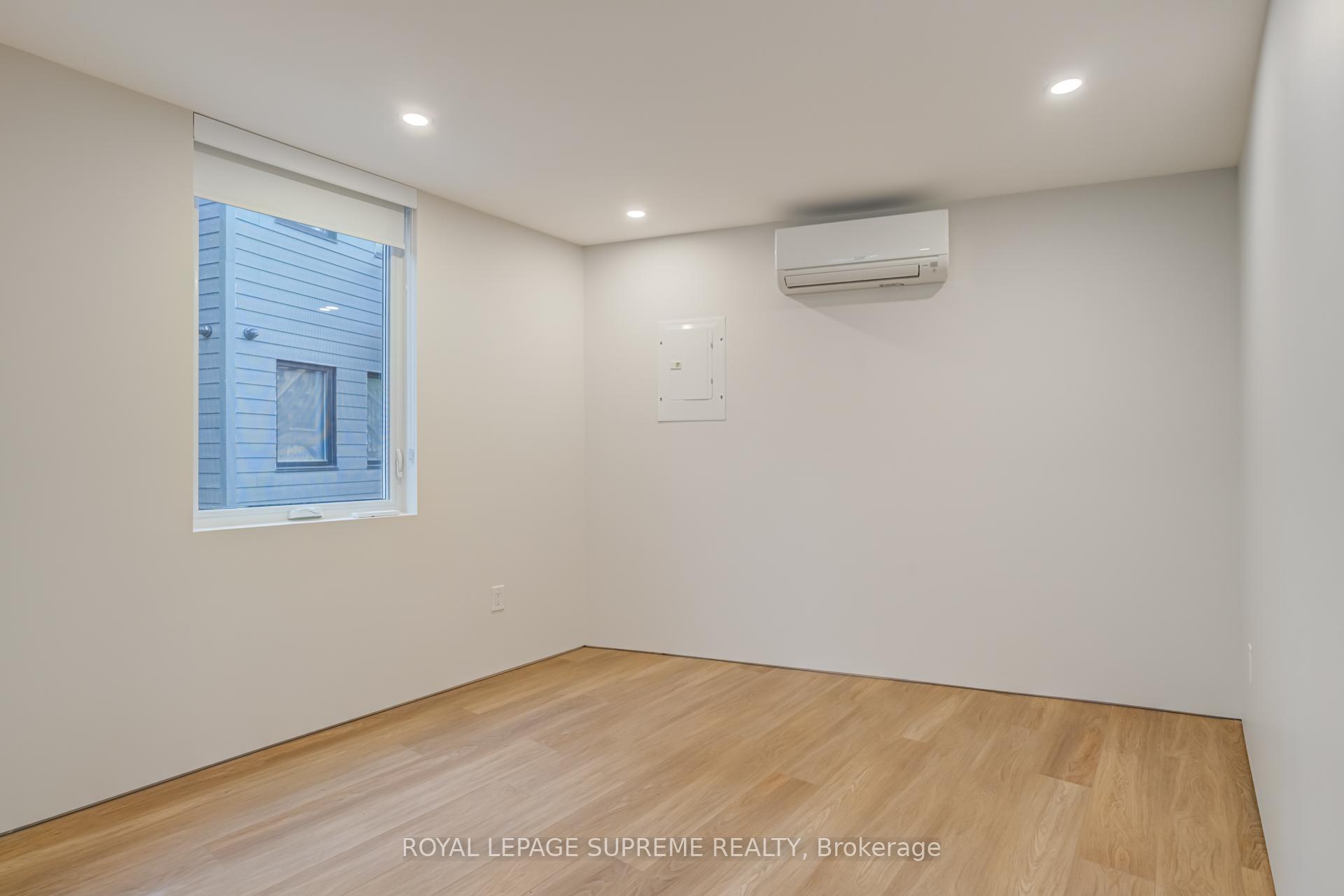 101 Bernice Crescent Garden, Toronto W03 Unit: Garden