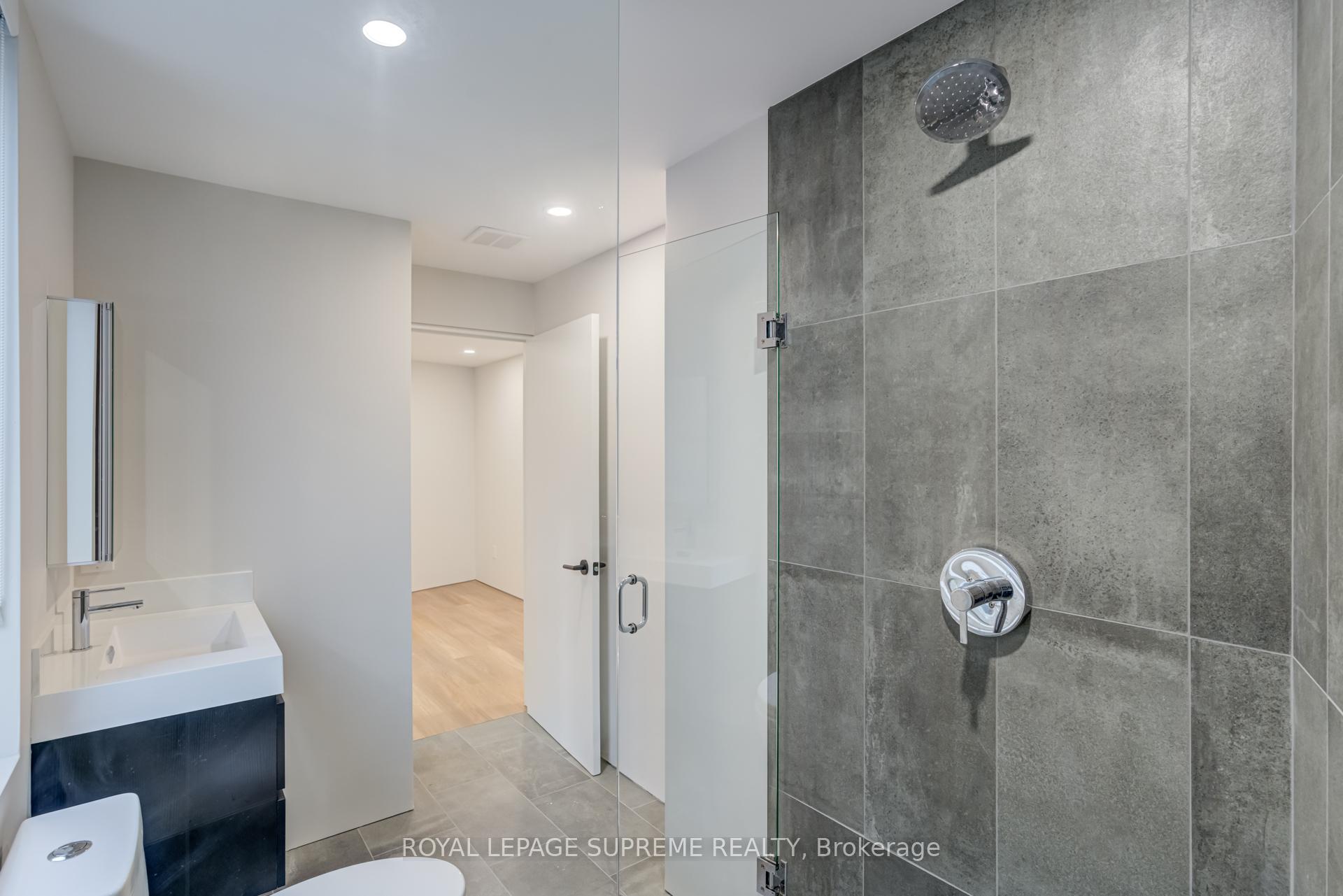 101 Bernice Crescent Garden, Toronto W03 Unit: Garden