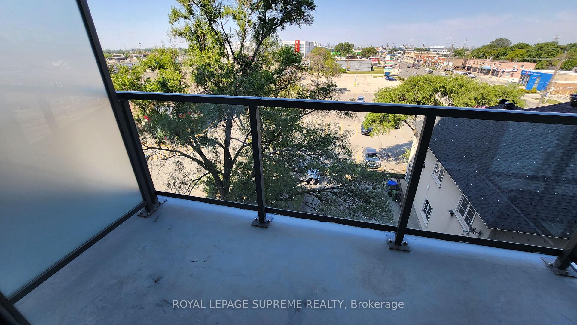 1195 The Queensway Avenue 419