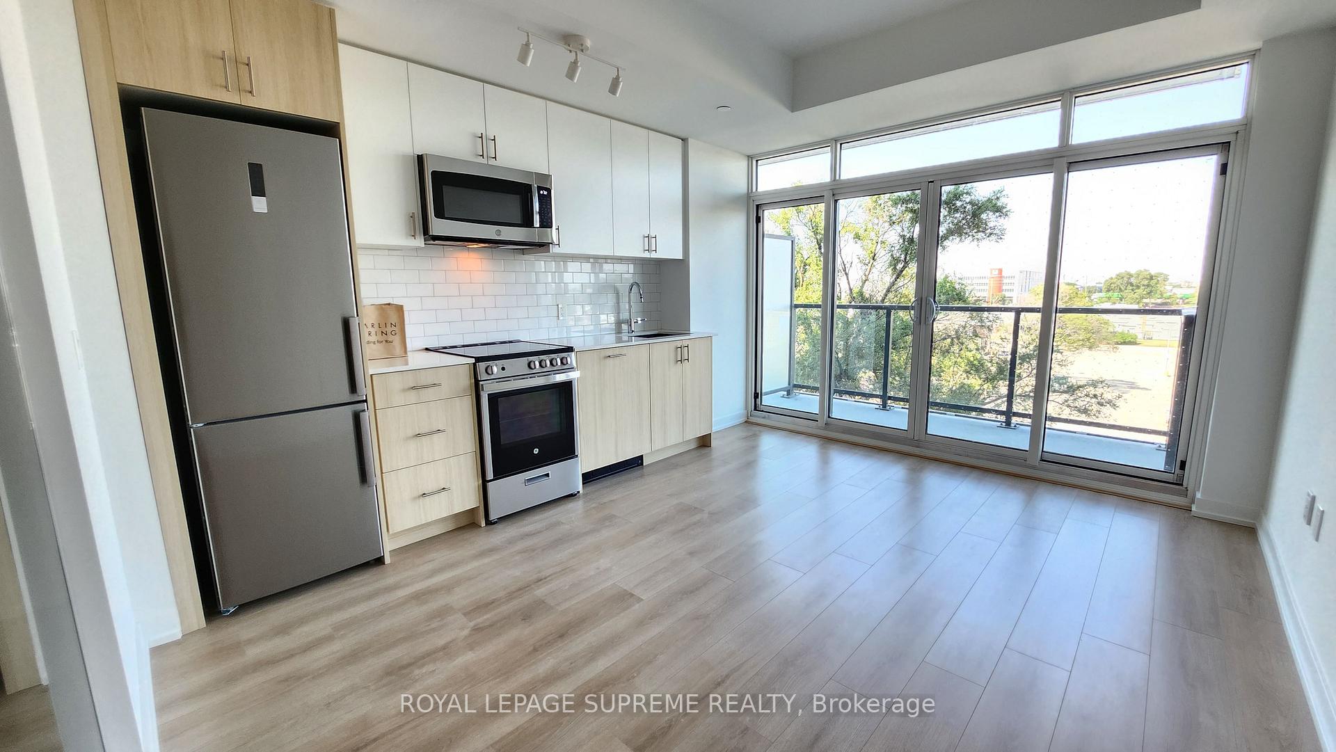 1195 The Queensway Avenue 419