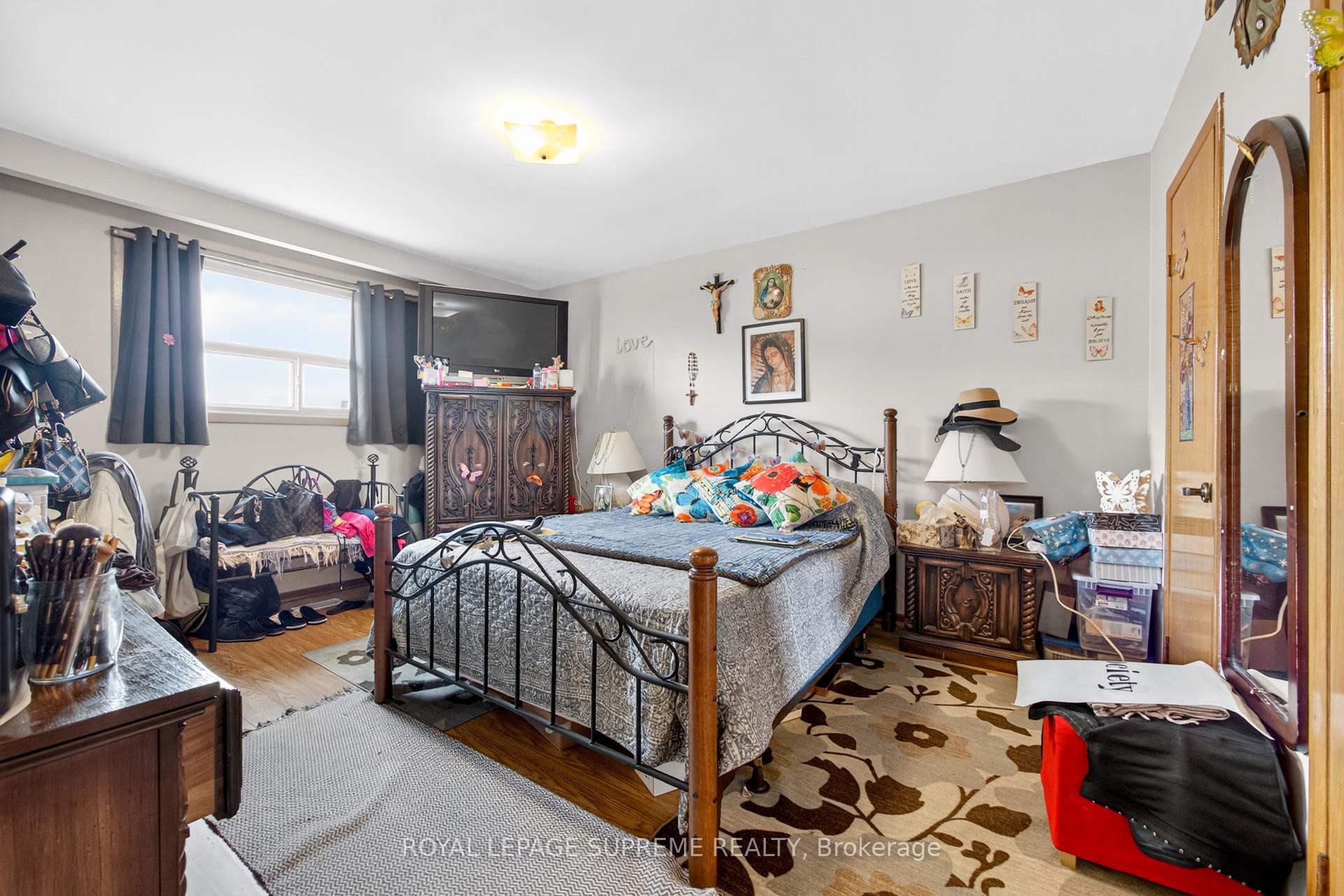 50 Wheelwright Crescent