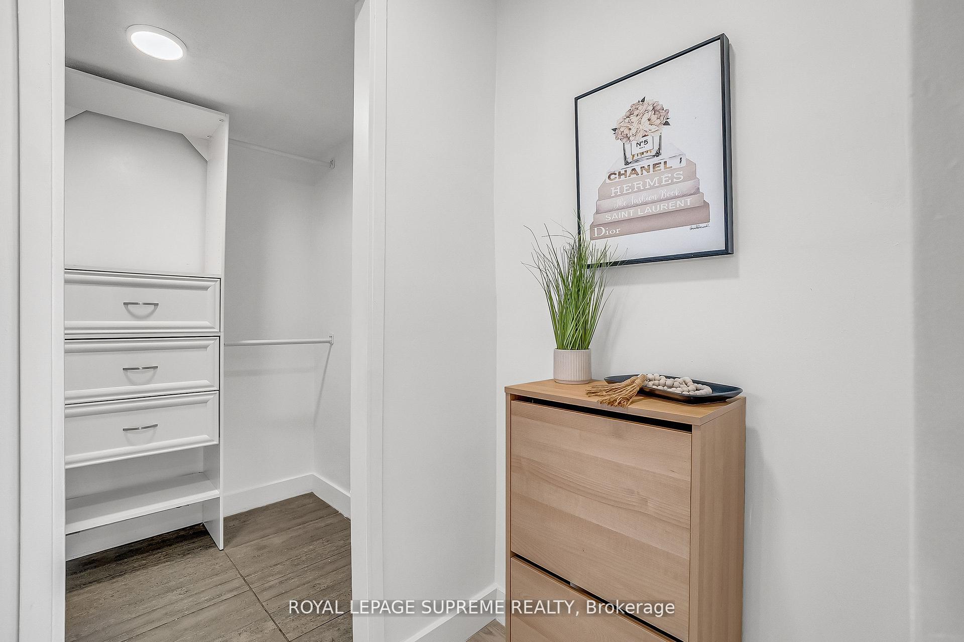 85 Emmett Avenue 1202