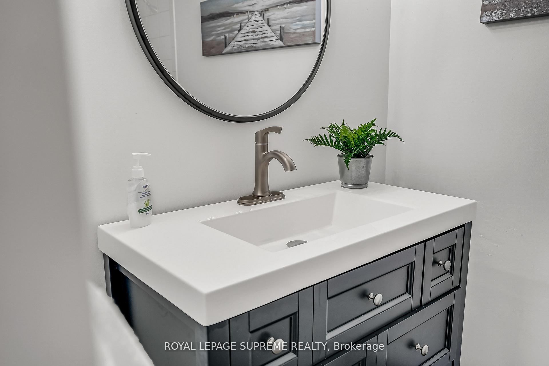 85 Emmett Avenue 1202