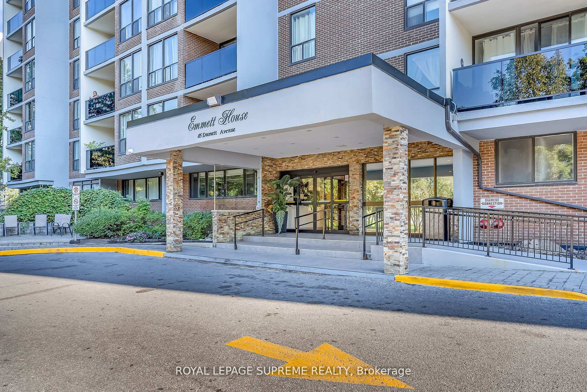 85 Emmett Avenue 1202