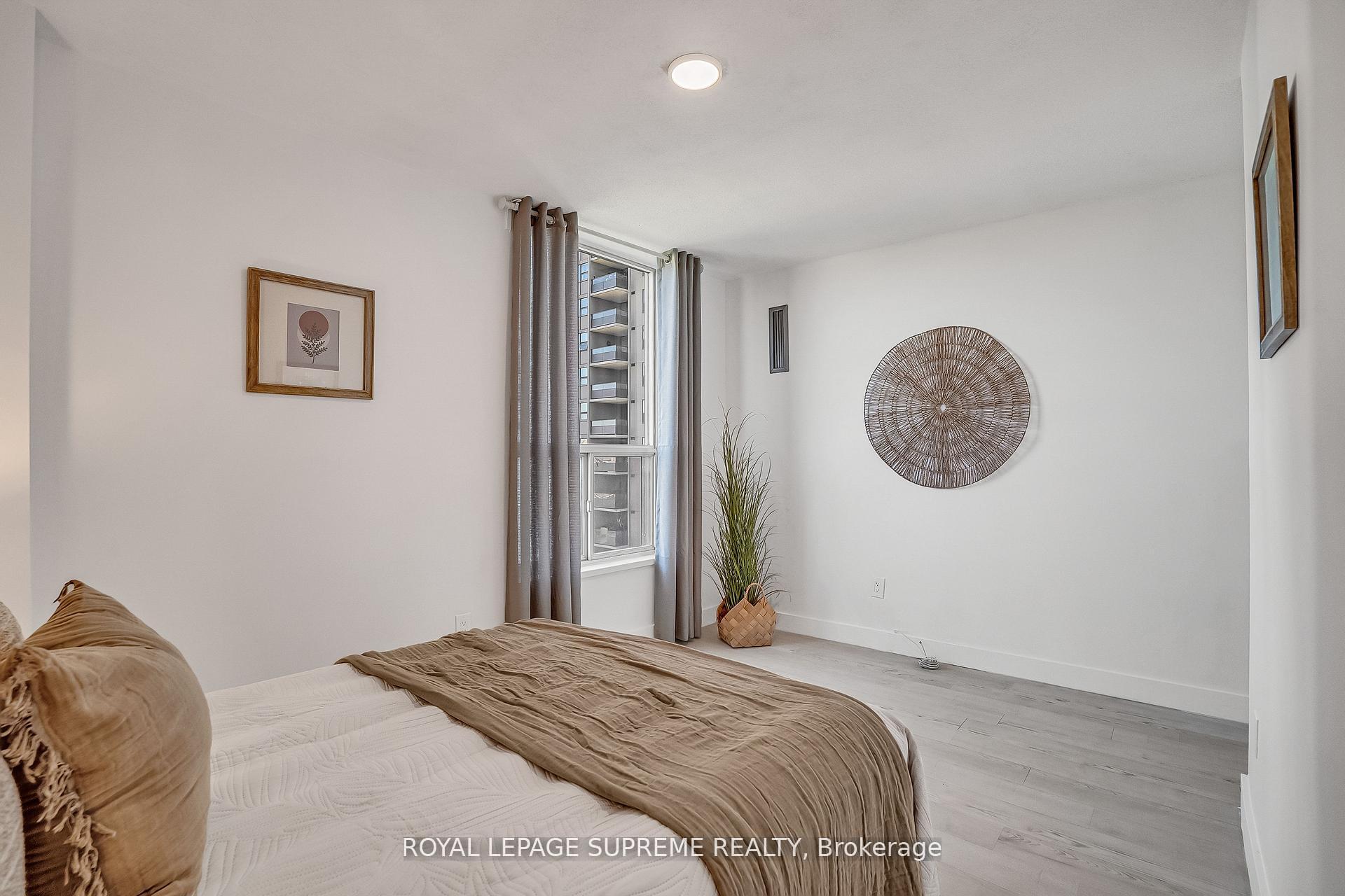 85 Emmett Avenue 1202